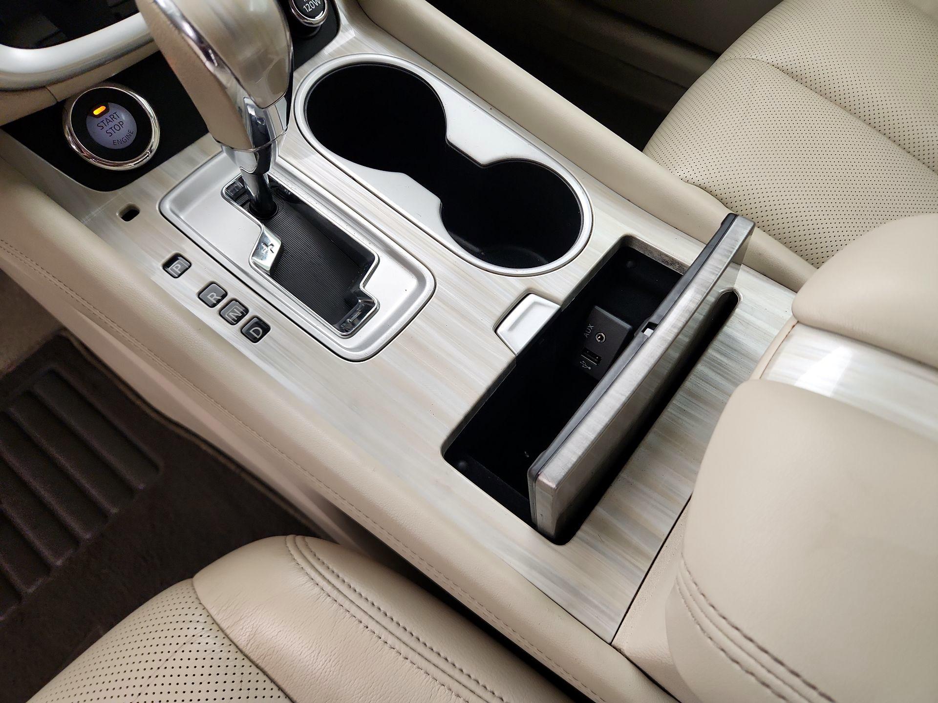 Thumbnail: 2015 Nissan Murano - 19