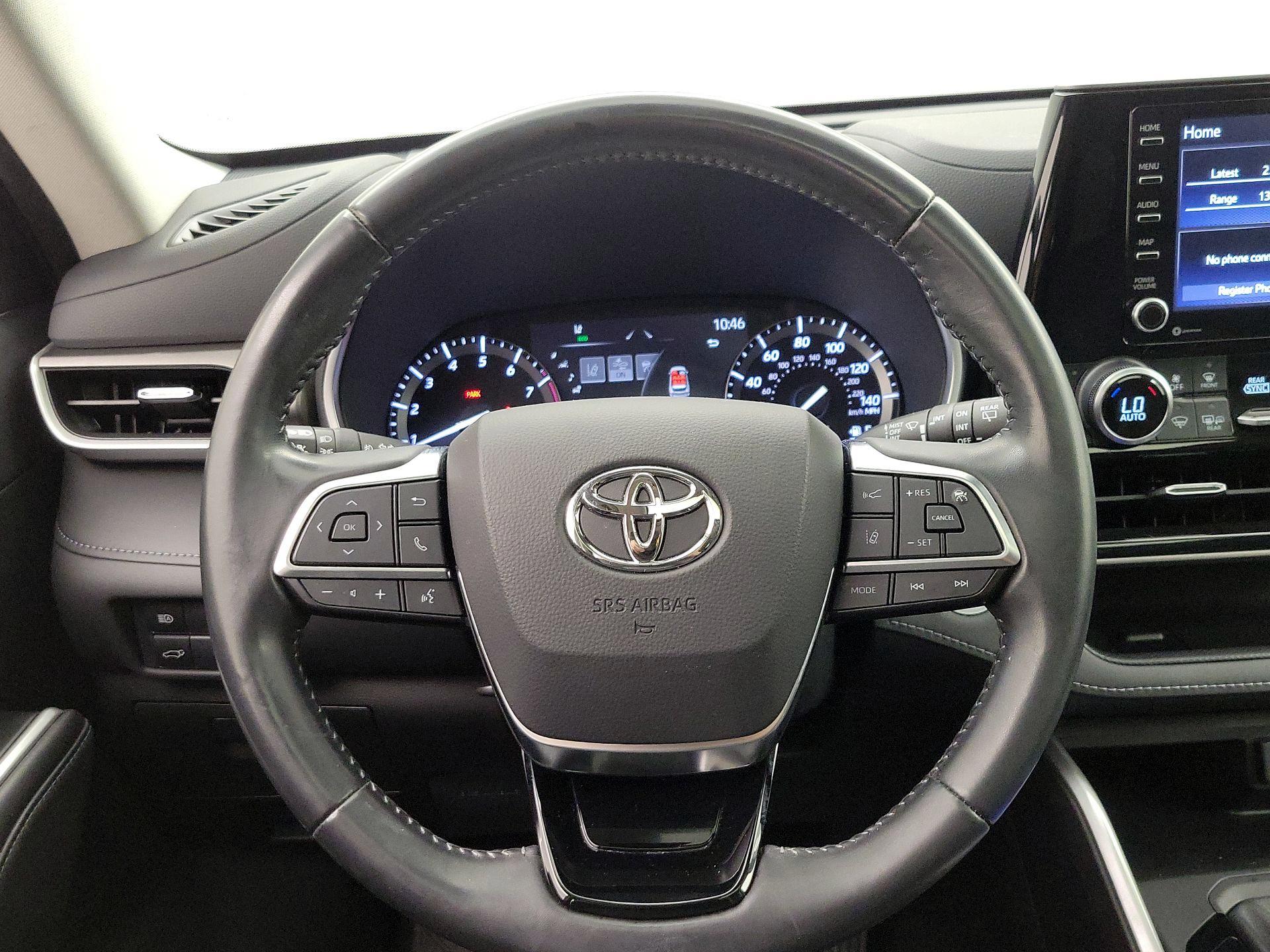 Thumbnail: 2021 Toyota Highlander - 10