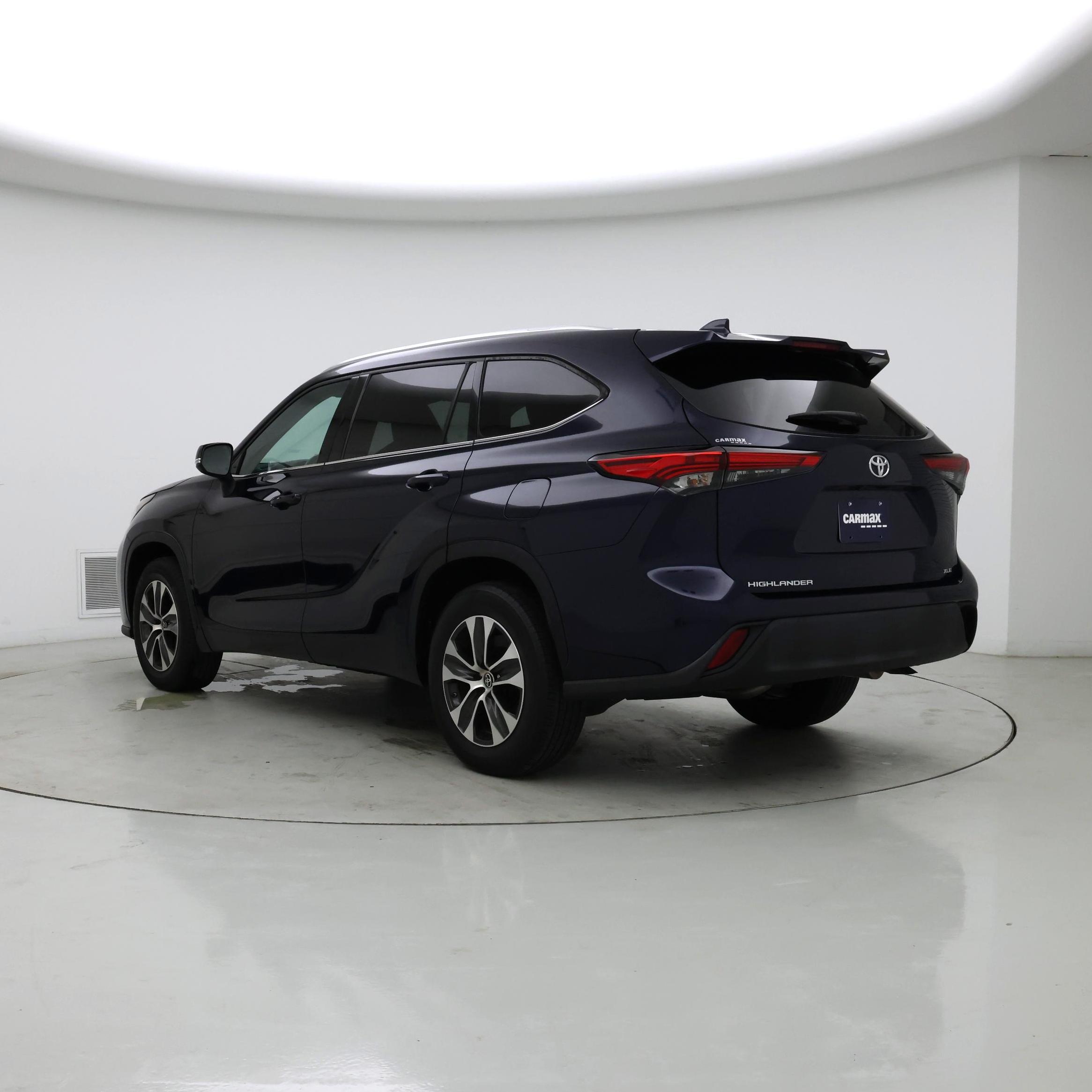 Thumbnail: 2021 Toyota Highlander - 2
