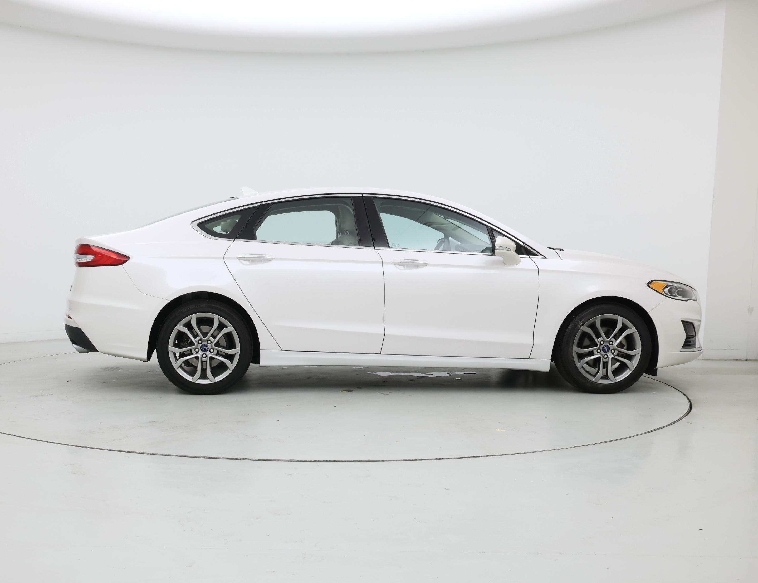 Thumbnail: 2019 Ford Fusion - 7