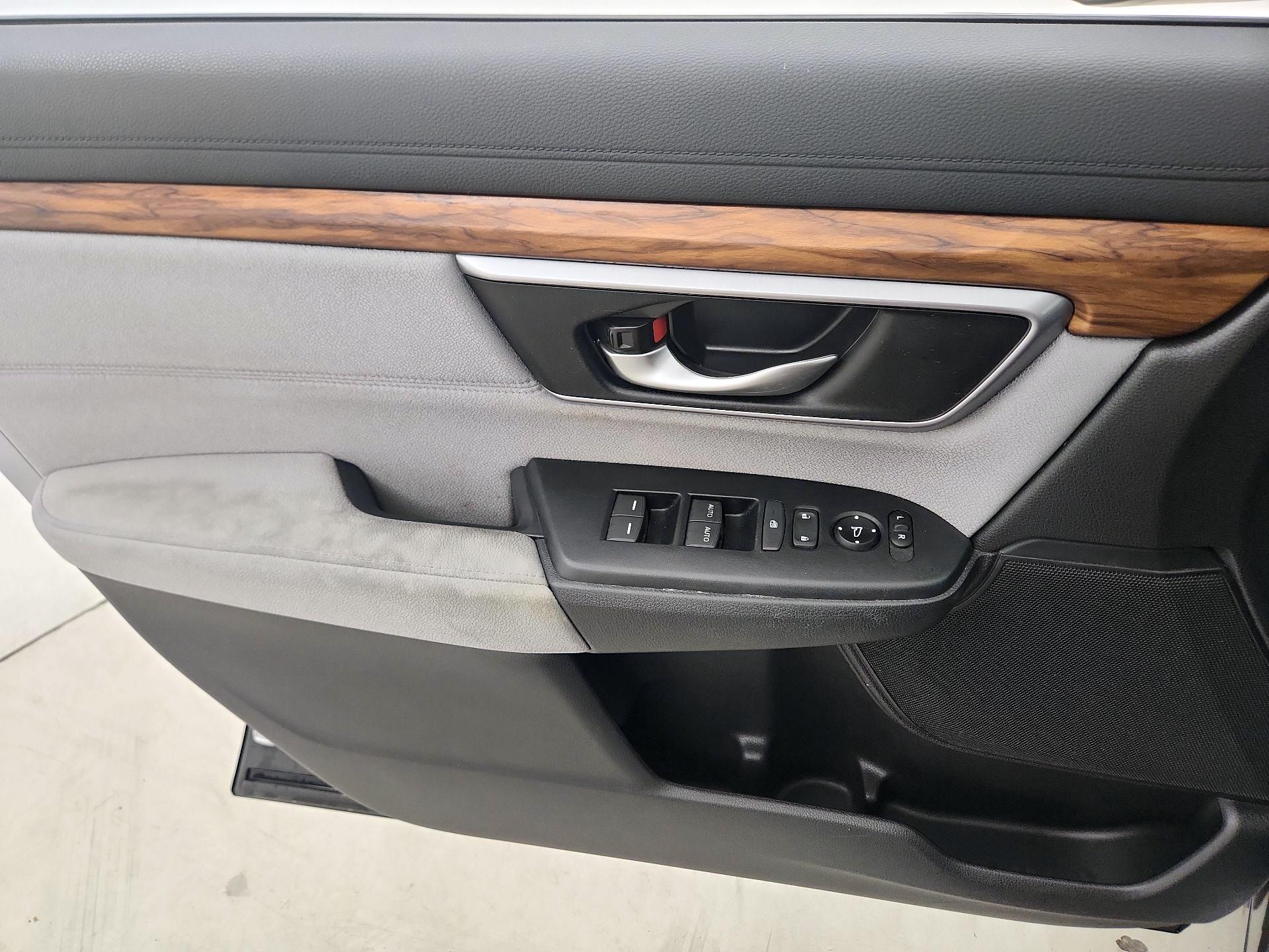Thumbnail: 2017 Honda CR-V - 12