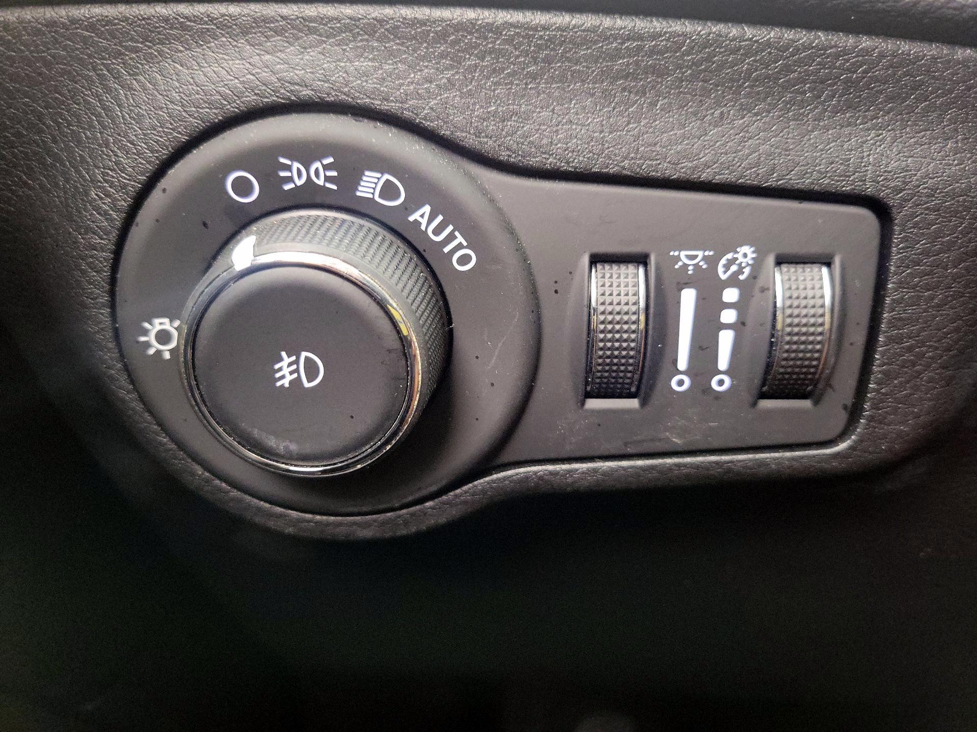 Thumbnail: 2019 Jeep Compass - 13