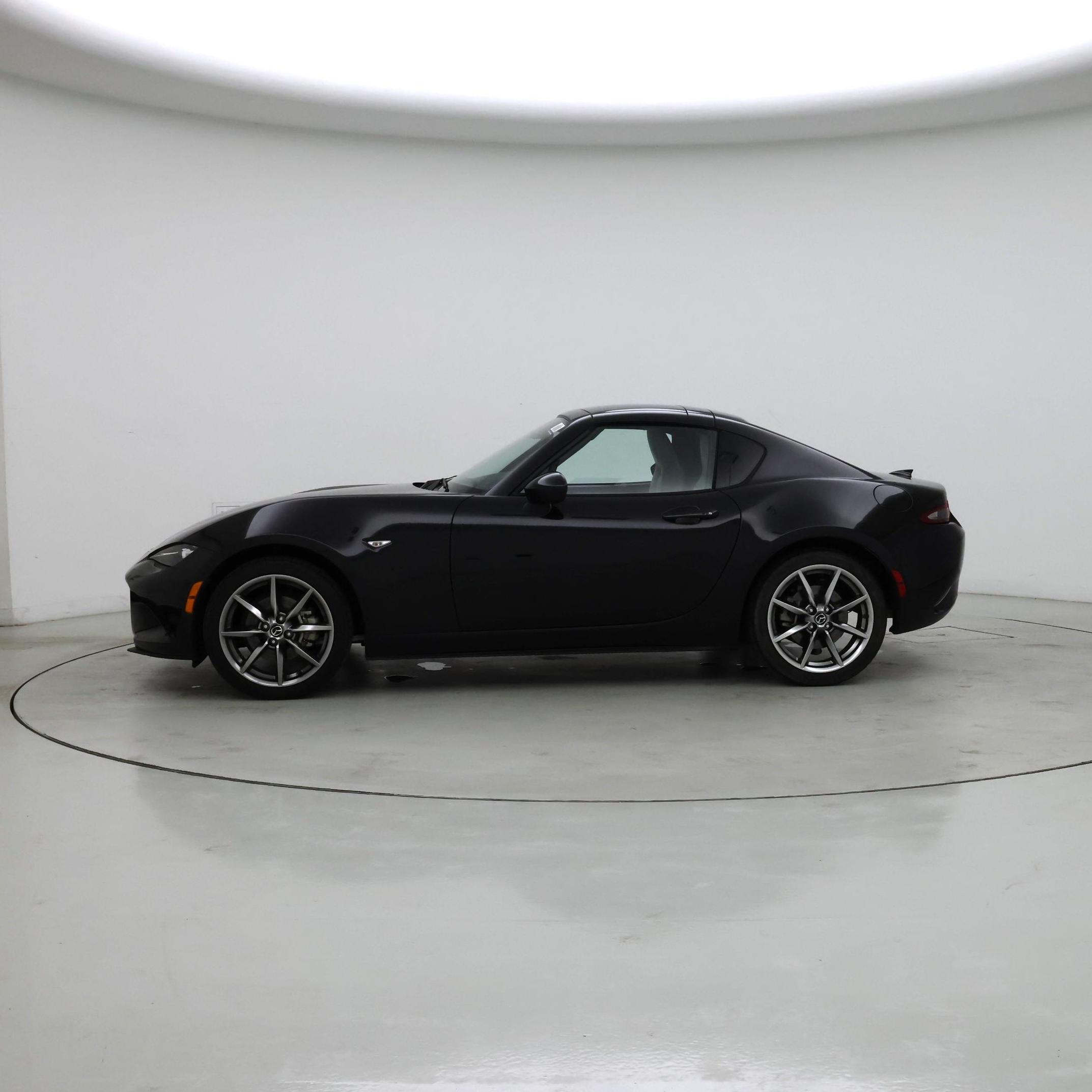 Thumbnail: 2021 Mazda MX-5 Miata - 3