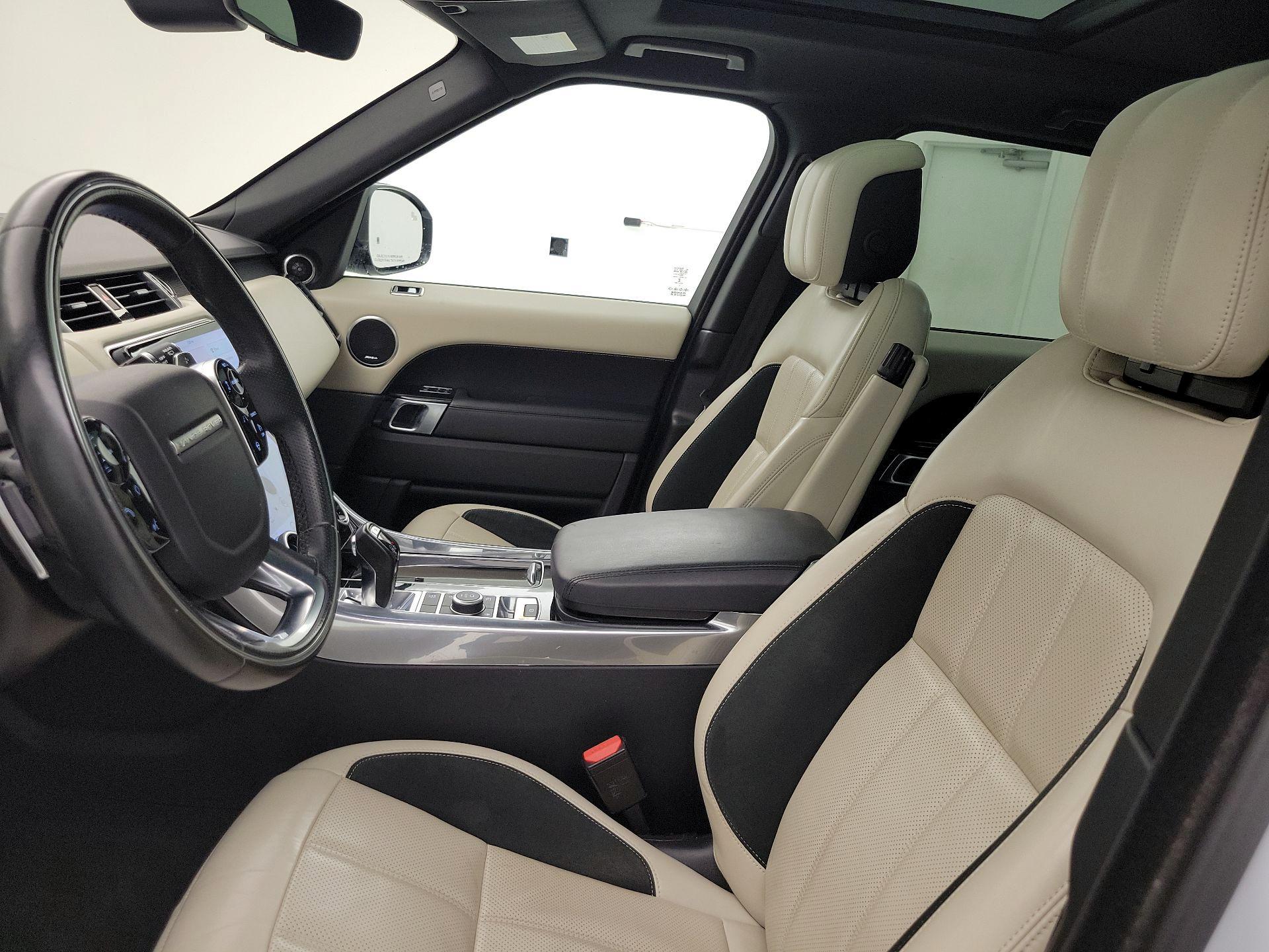 Thumbnail: 2020 Land Rover Range Rover Sport - 11