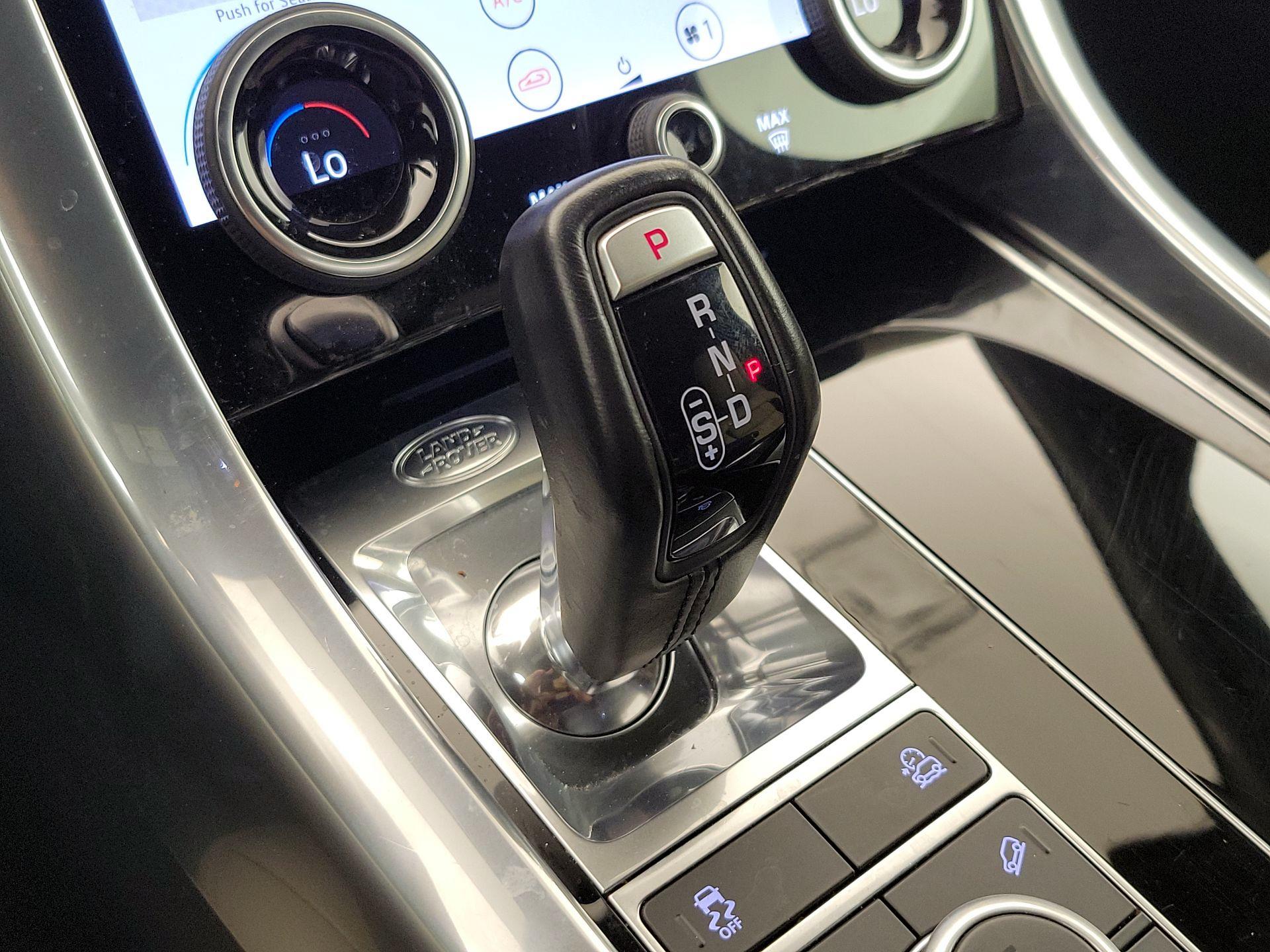 Thumbnail: 2020 Land Rover Range Rover Sport - 18