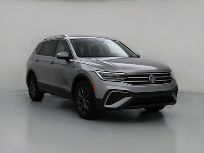 Gray 2022 Volkswagen Tiguan SE
