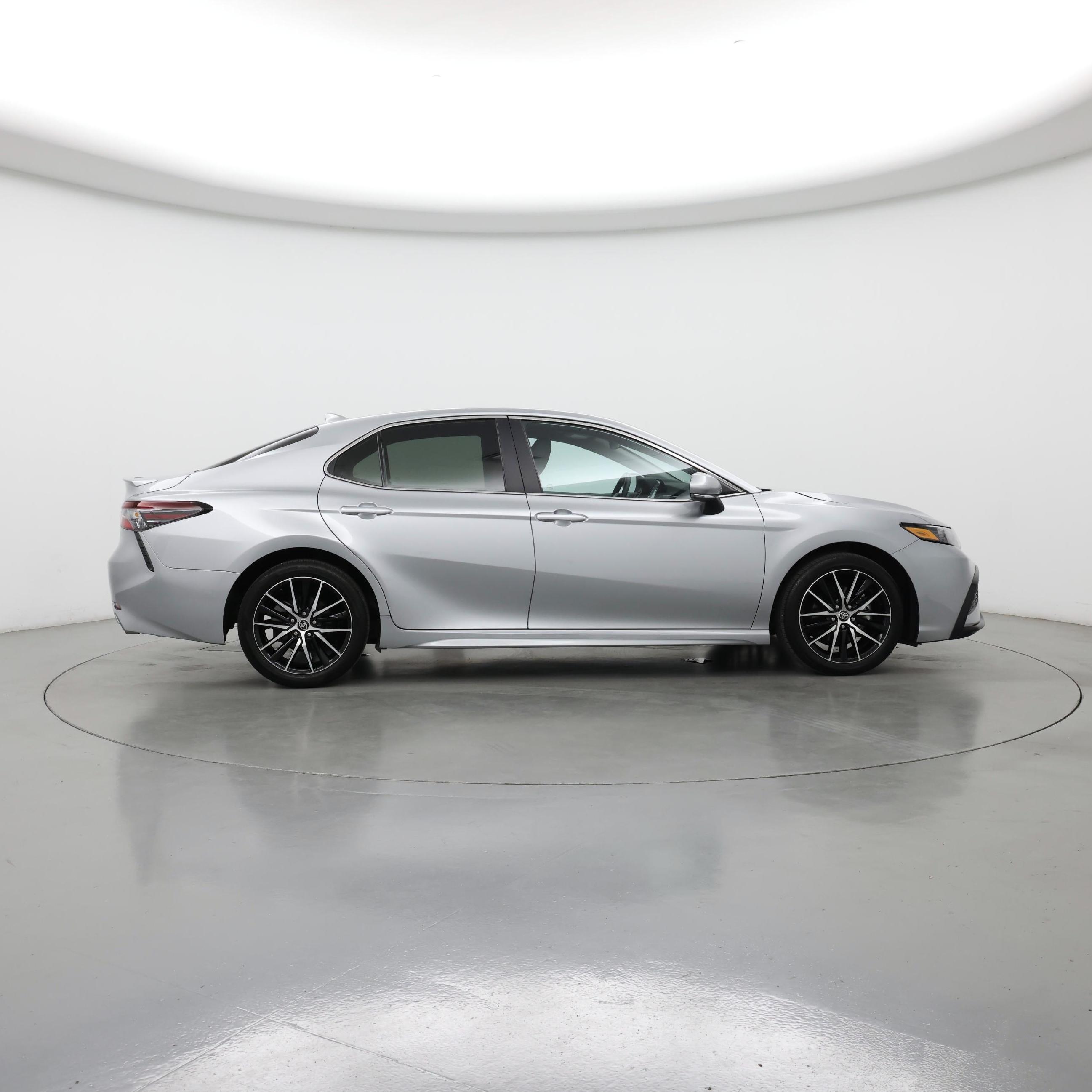 Thumbnail: 2023 Toyota Camry - 7