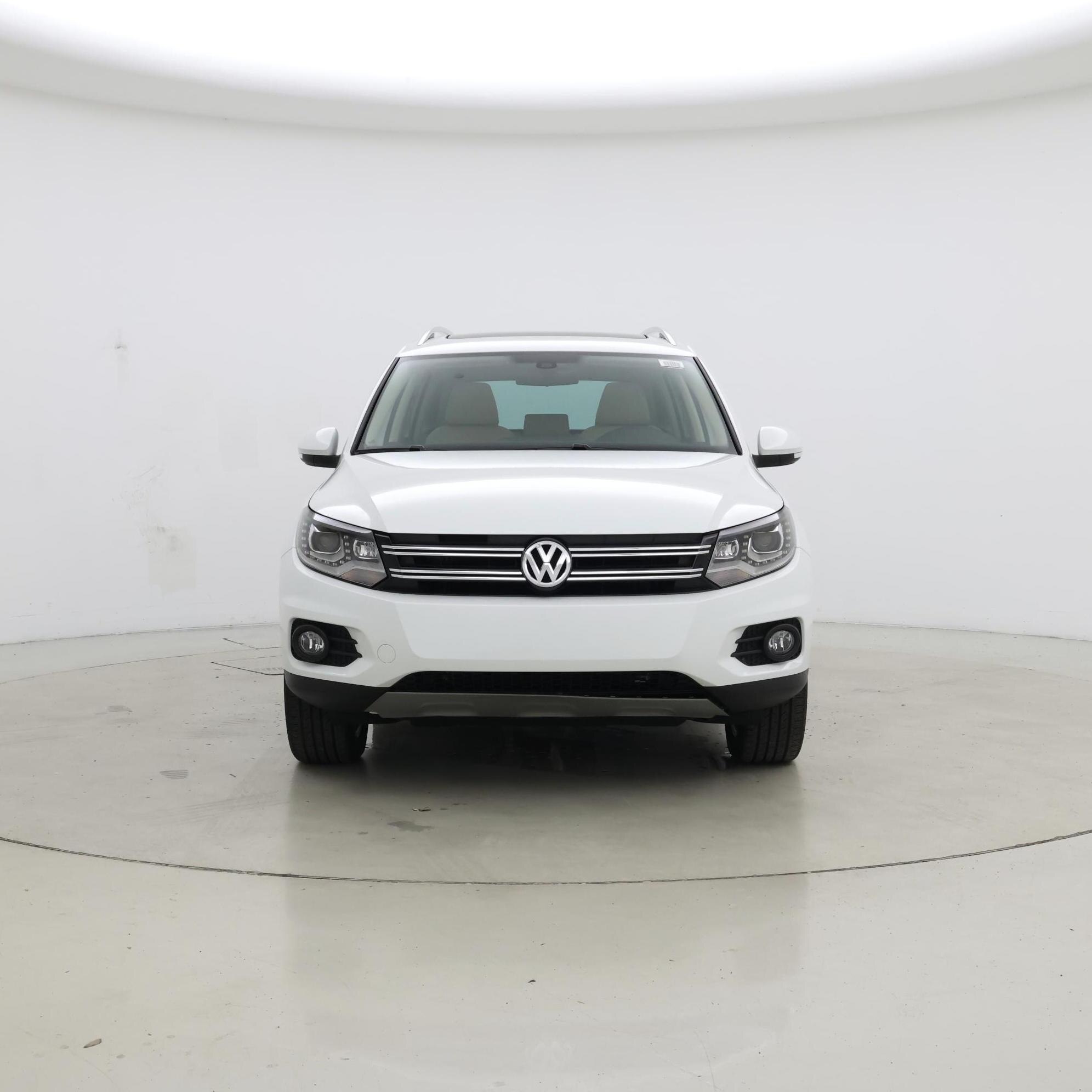 Thumbnail: 2016 Volkswagen Tiguan - 5