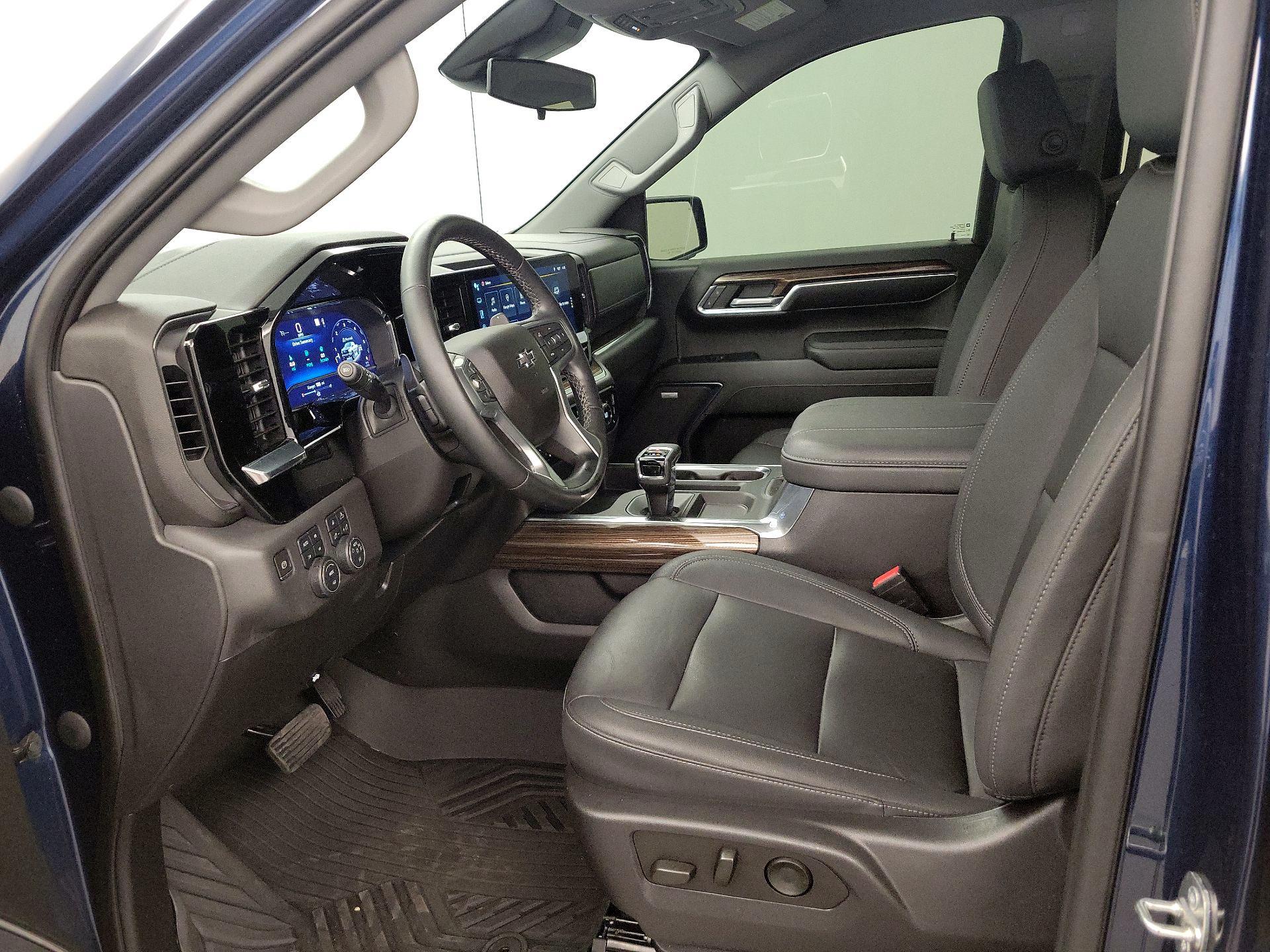 Thumbnail: 2023 Chevrolet Silverado 1500 - 11