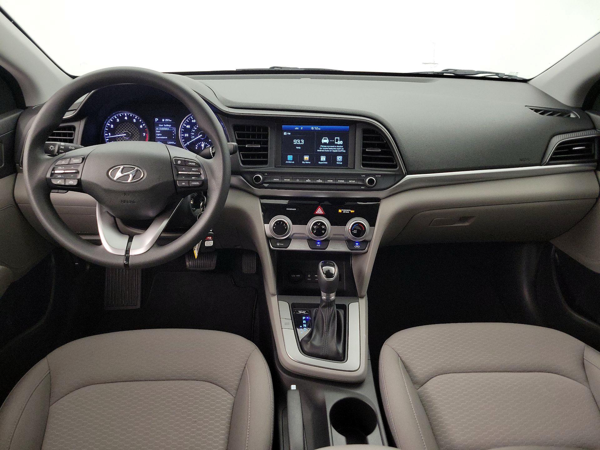 Thumbnail: 2019 Hyundai Elantra - 9