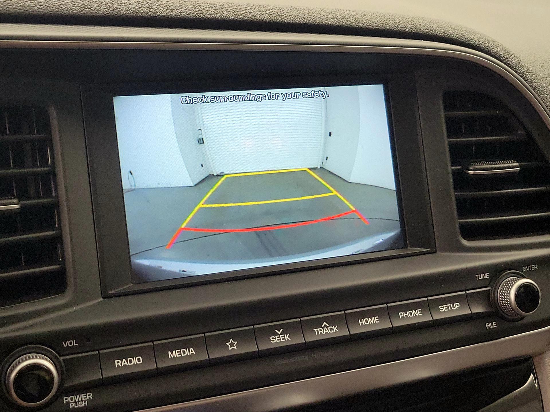 Thumbnail: 2019 Hyundai Elantra - 14