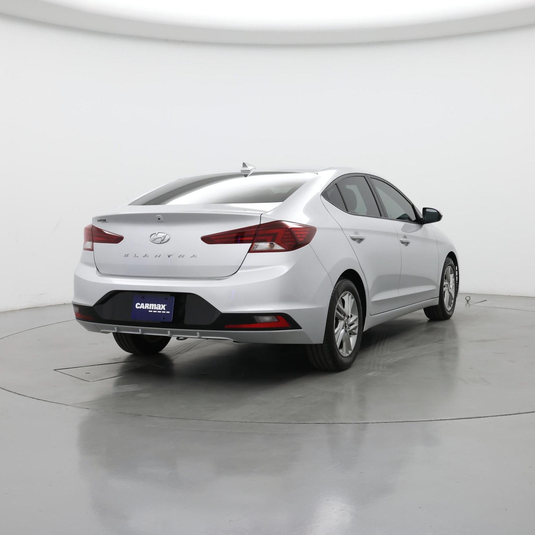 Thumbnail: 2019 Hyundai Elantra - 8