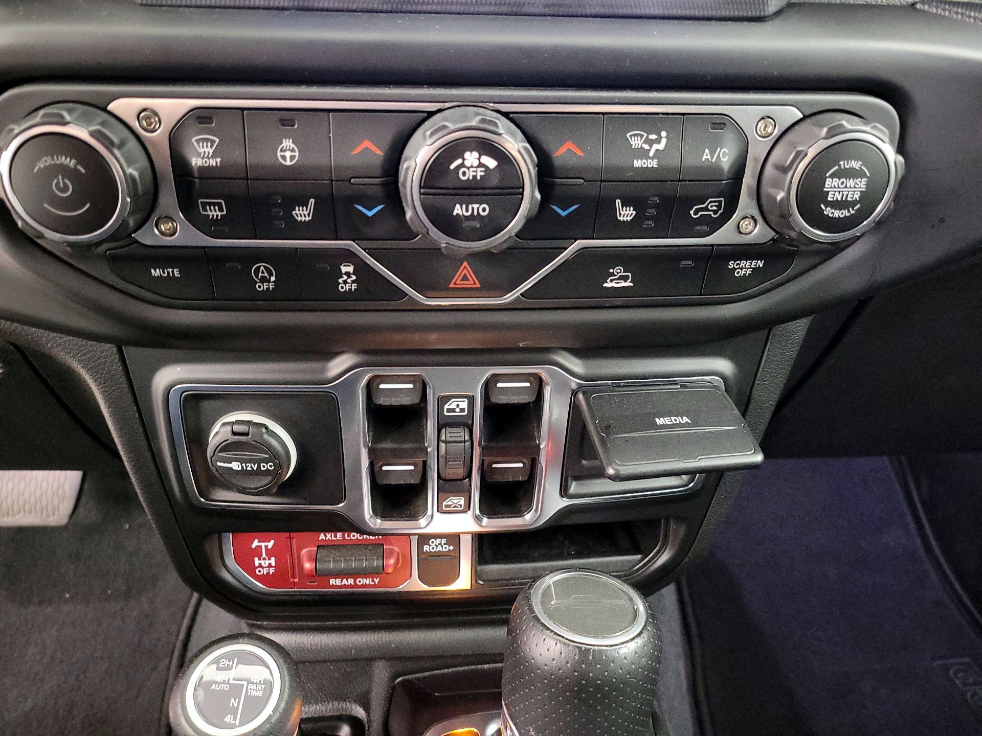 Thumbnail: 2022 Jeep Gladiator - 16