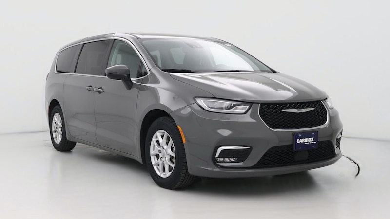 2023 Chrysler Pacifica Touring L Hero Image