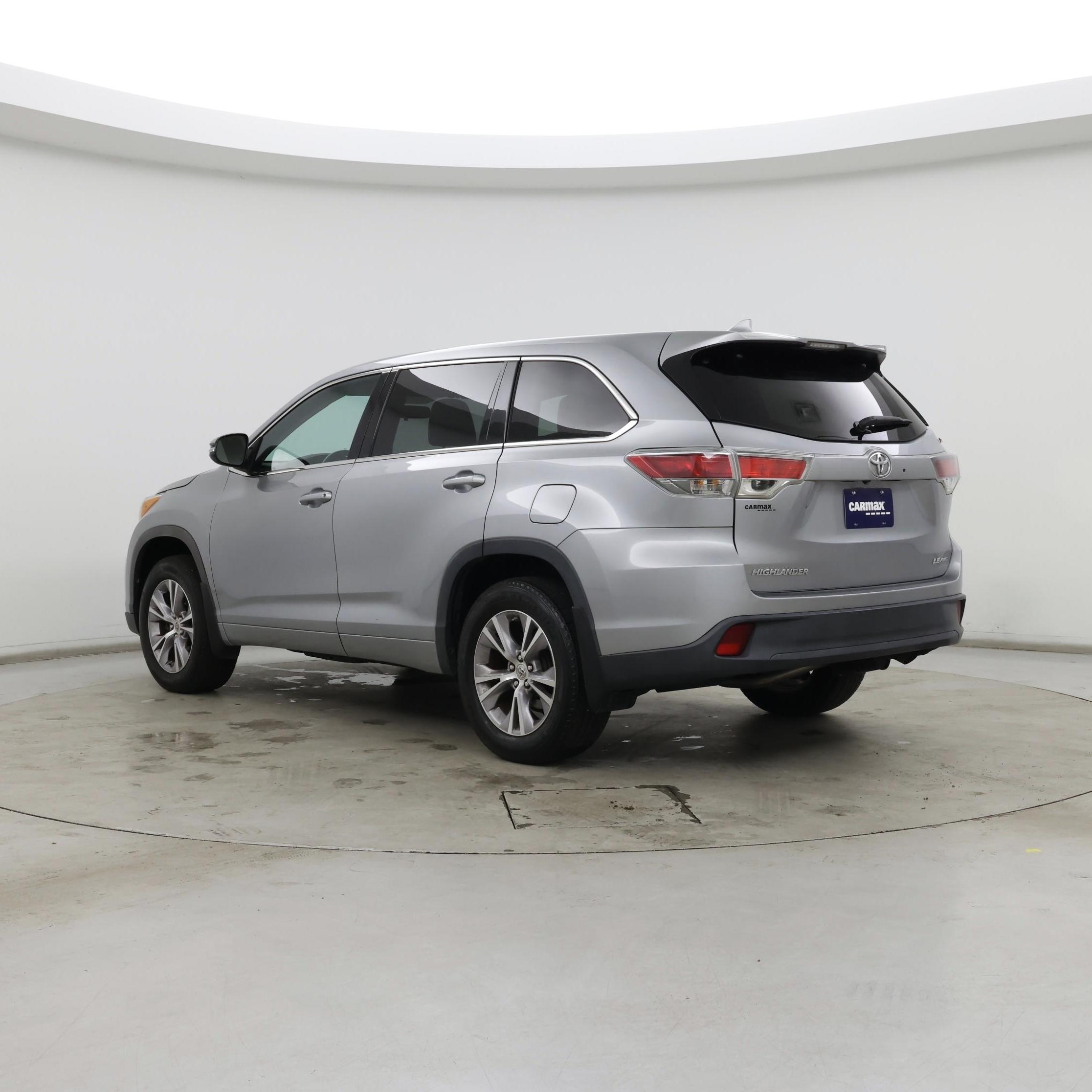 Thumbnail: 2015 Toyota Highlander - 2