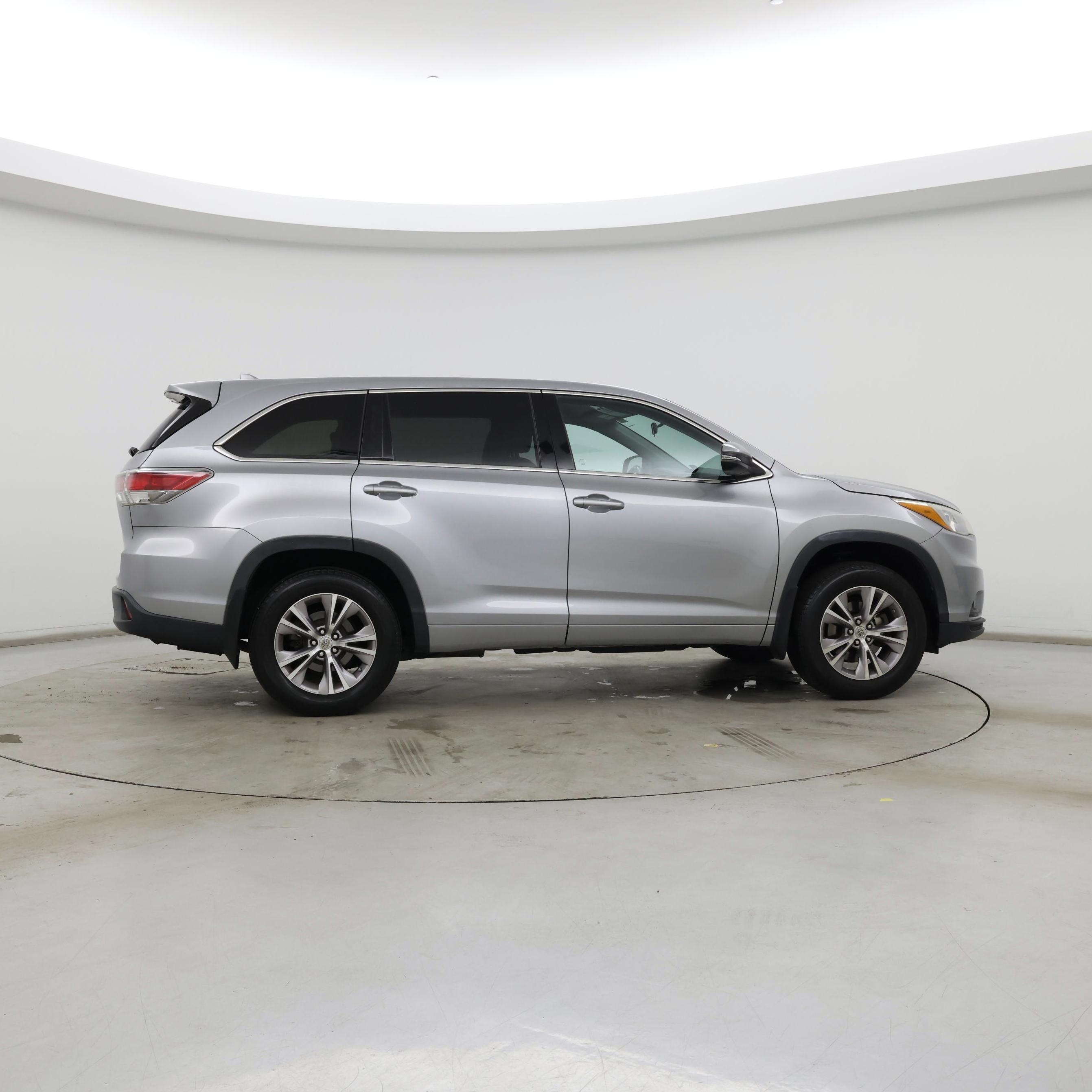 Thumbnail: 2015 Toyota Highlander - 7