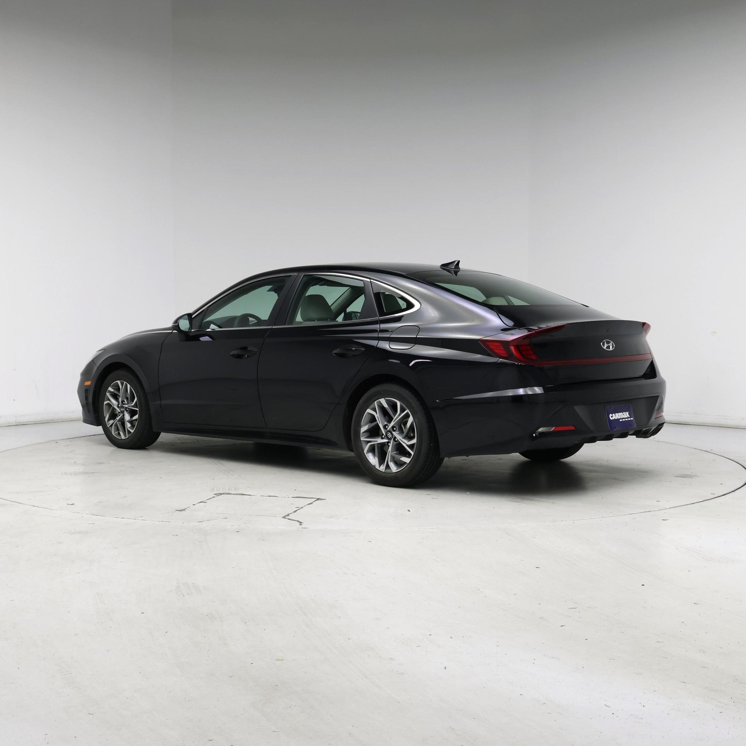 Thumbnail: 2023 Hyundai Sonata - 2