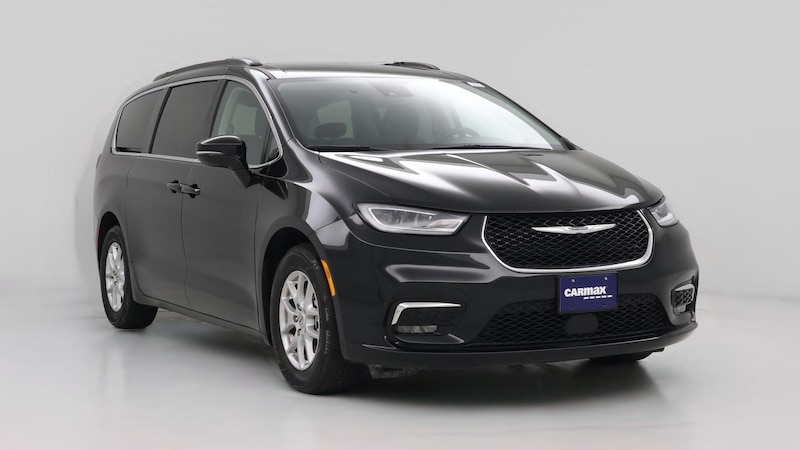 2022 Chrysler Pacifica Touring L Hero Image