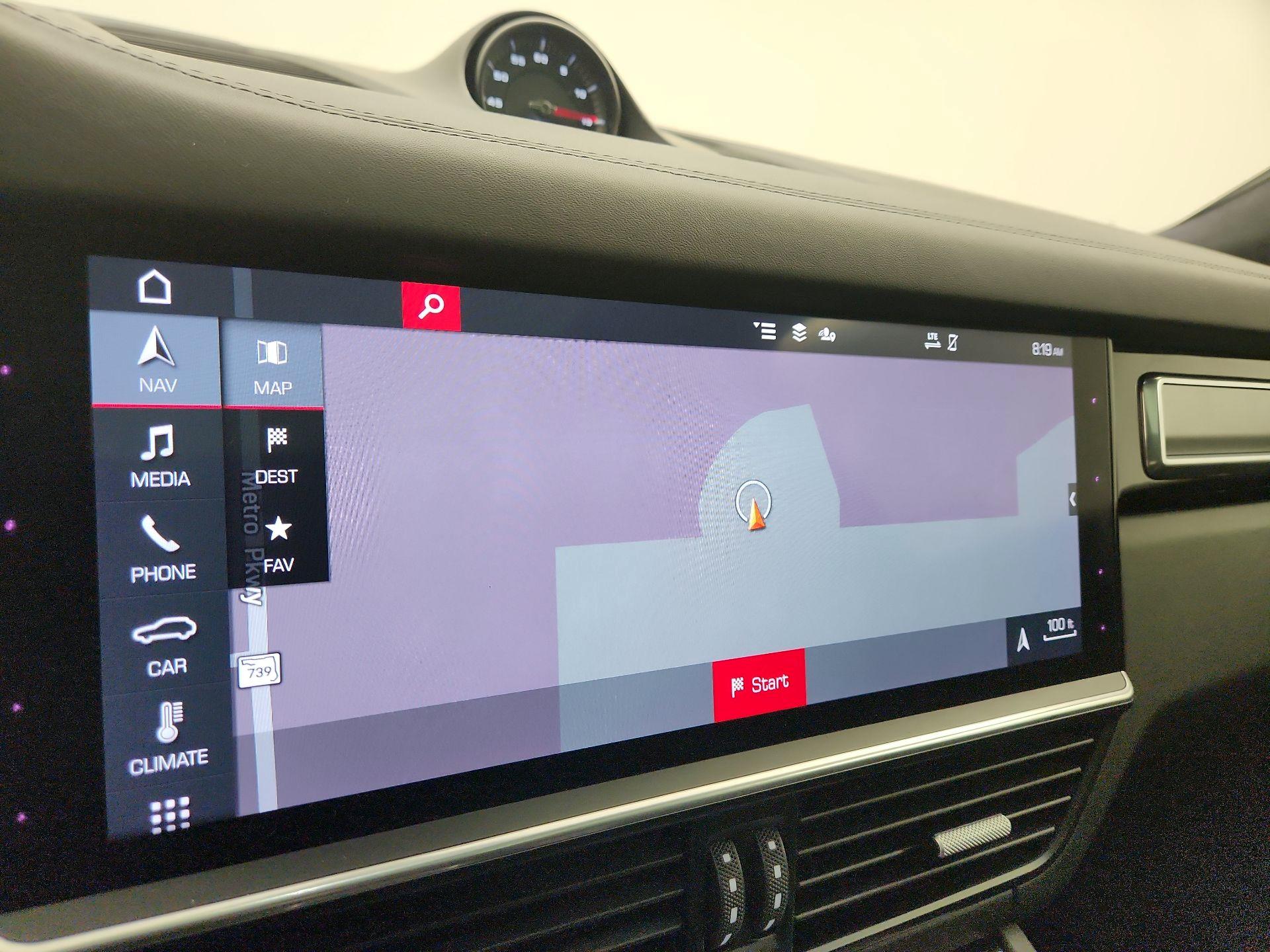 Thumbnail: 2020 Porsche Cayenne - 14