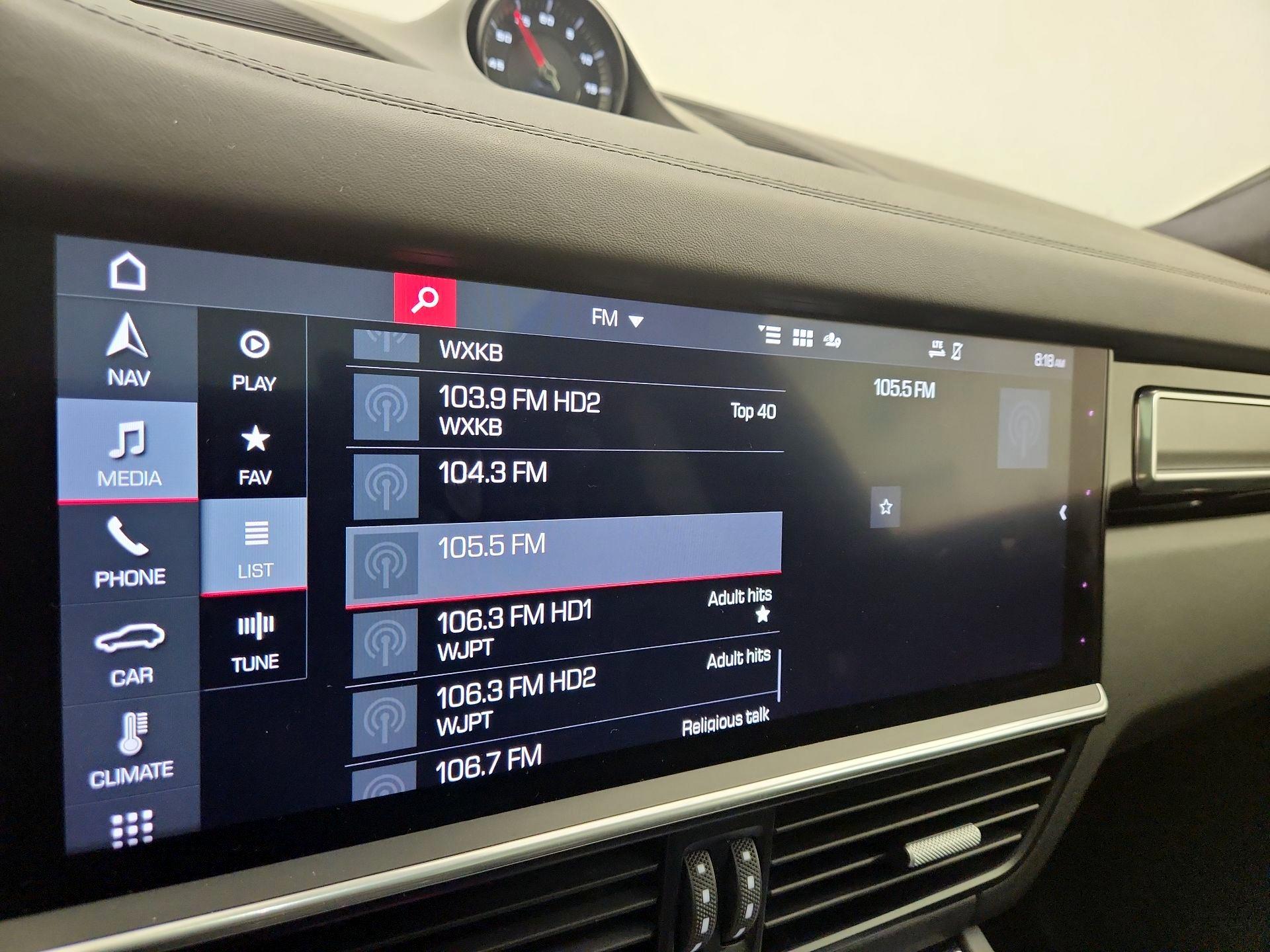 Thumbnail: 2020 Porsche Cayenne - 16