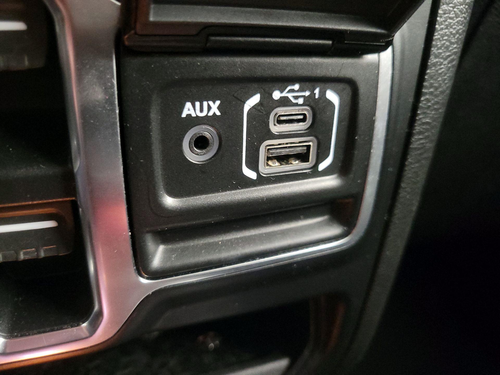 Thumbnail: 2020 Jeep Wrangler - 18