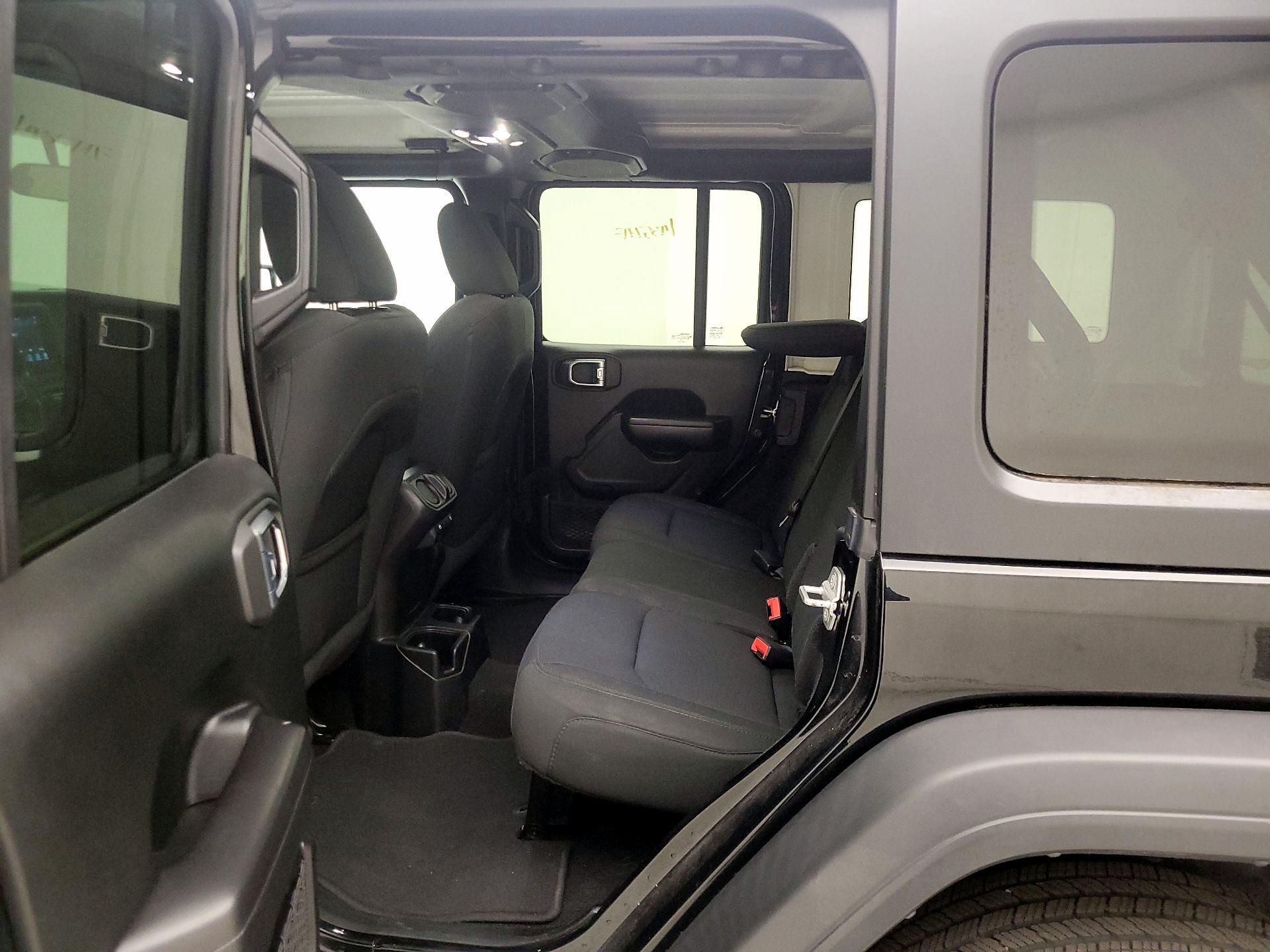 Thumbnail: 2020 Jeep Wrangler - 19