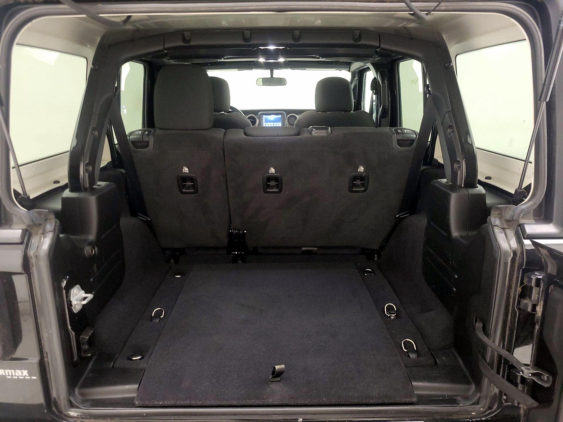 Thumbnail: 2020 Jeep Wrangler - 20