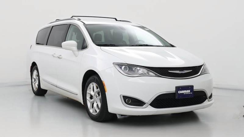 2020 Chrysler Pacifica Touring L Hero Image