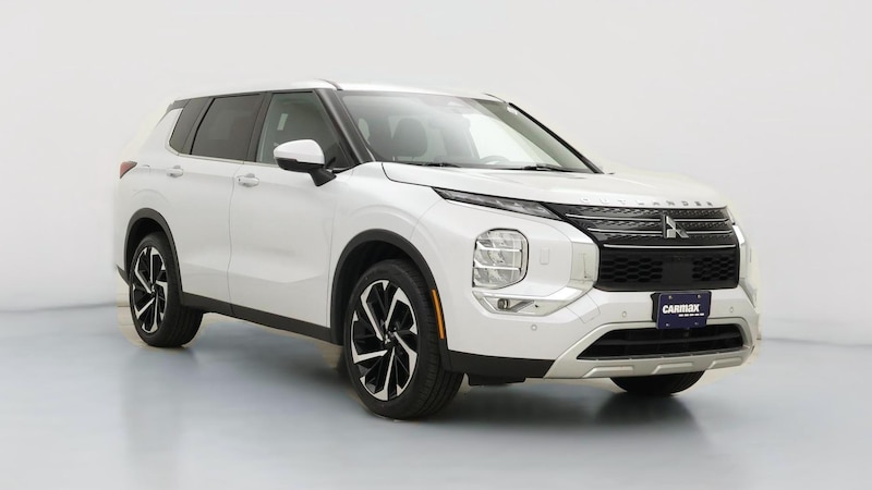 2022 Mitsubishi Outlander SE Hero Image