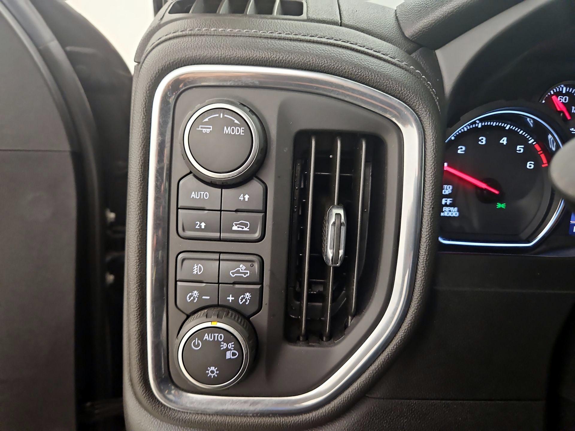 Thumbnail: 2021 Chevrolet Silverado 1500 - 13