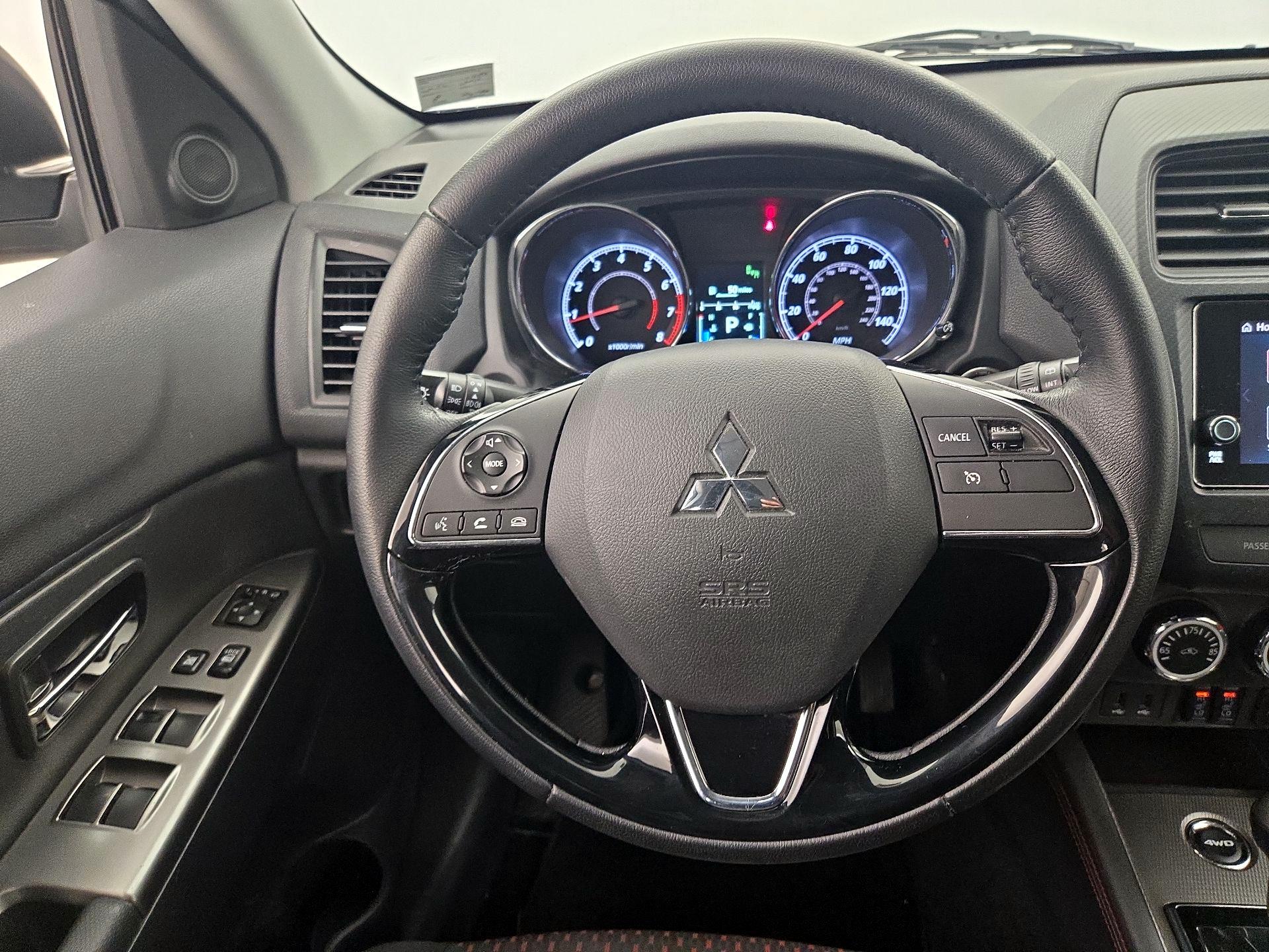 Thumbnail: 2019 Mitsubishi Outlander Sport - 10