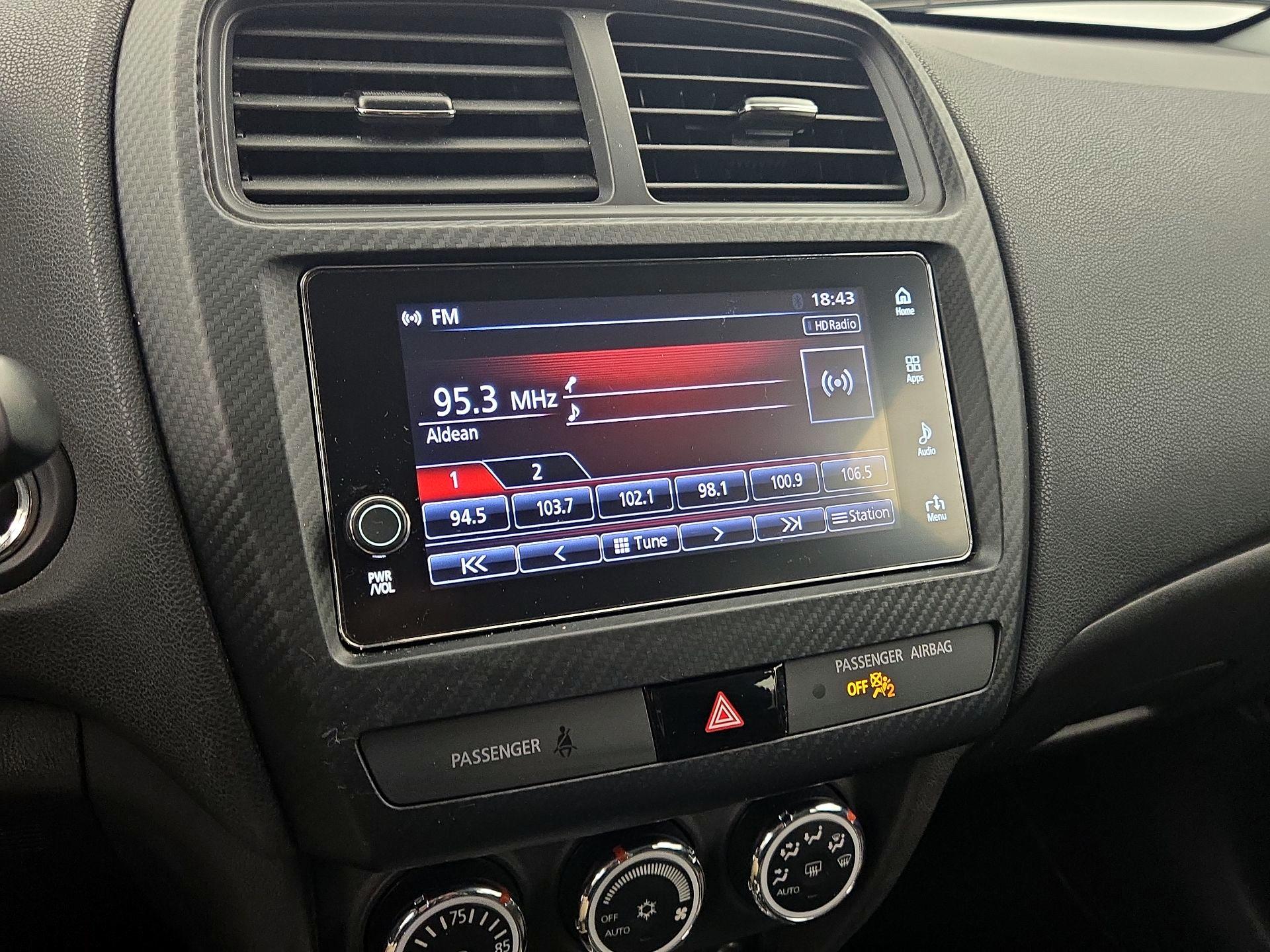 Thumbnail: 2019 Mitsubishi Outlander Sport - 15