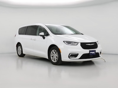 2023 Chrysler Pacifica Touring L -
                Overland Park, KS