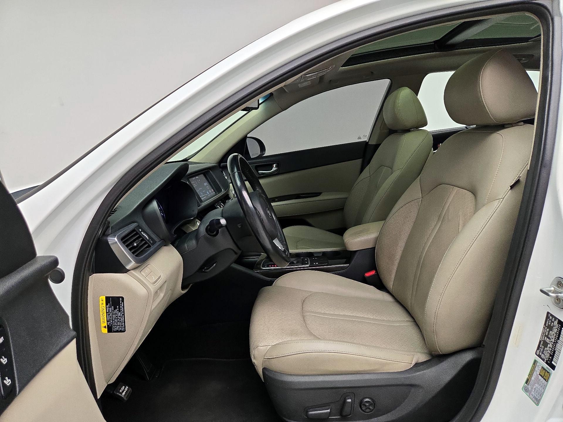 Thumbnail: 2016 Kia Optima - 11