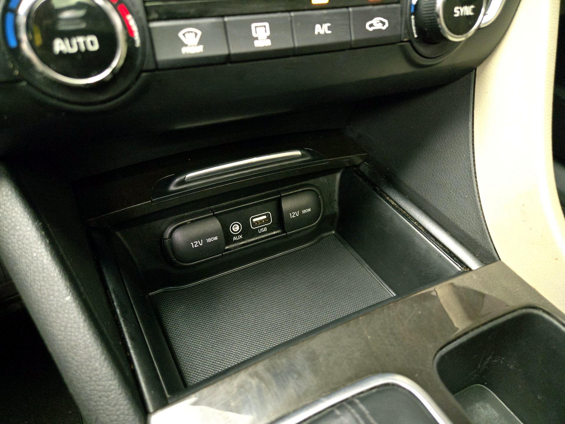 Thumbnail: 2016 Kia Optima - 19