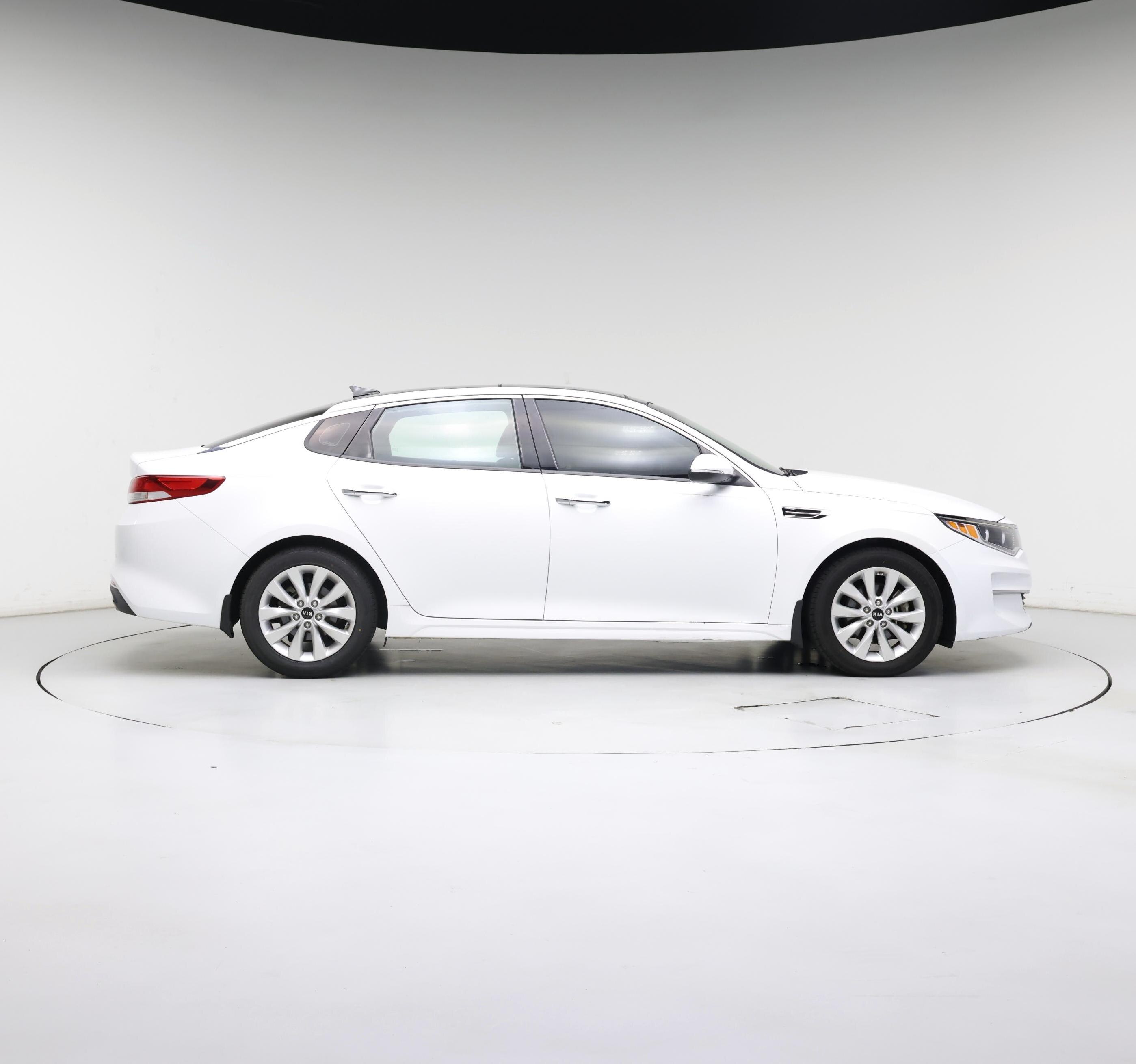 Thumbnail: 2016 Kia Optima - 7