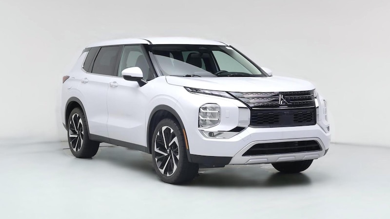2023 Mitsubishi Outlander SE Hero Image