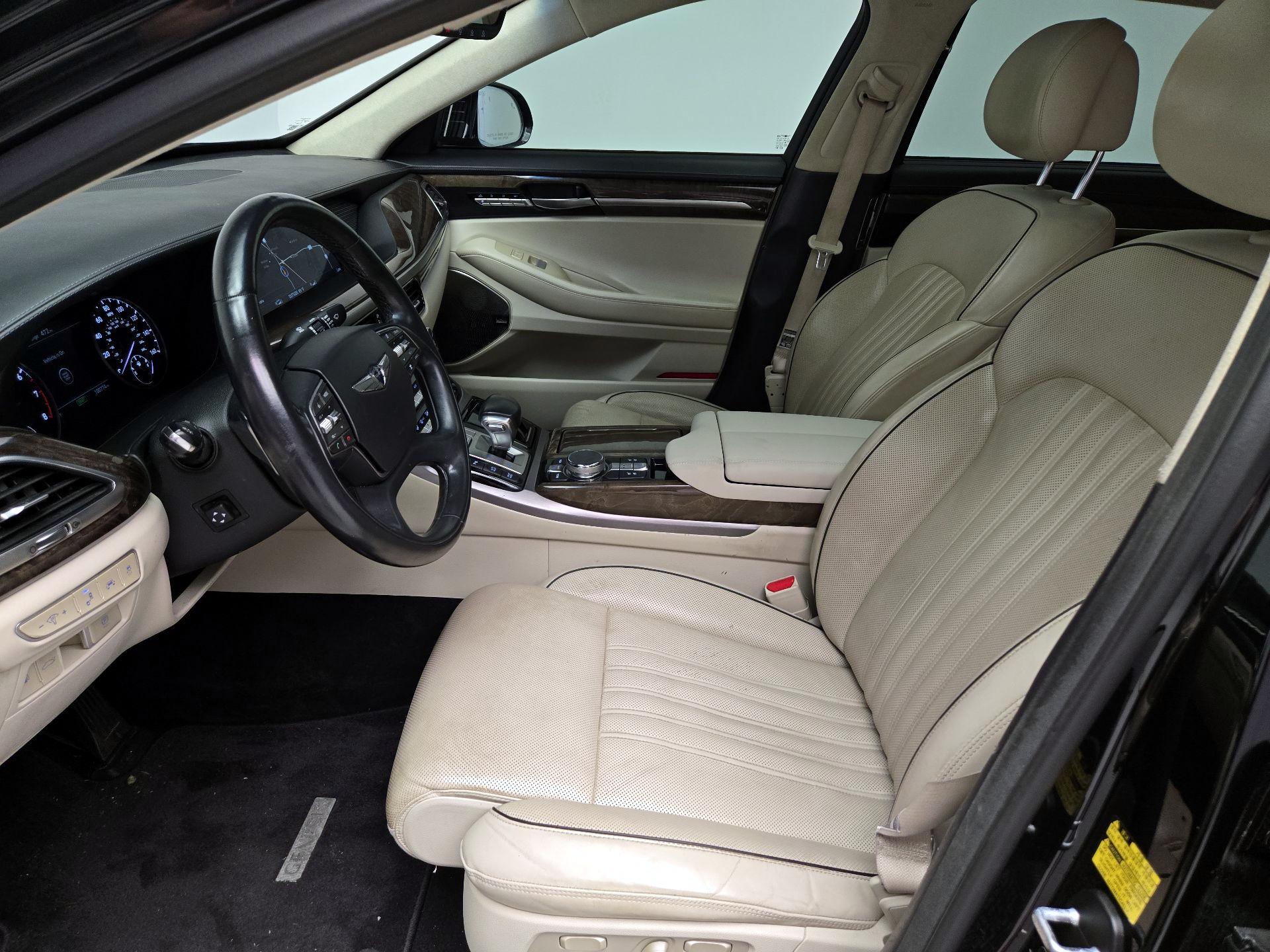 Thumbnail: 2017 Genesis G90 - 11