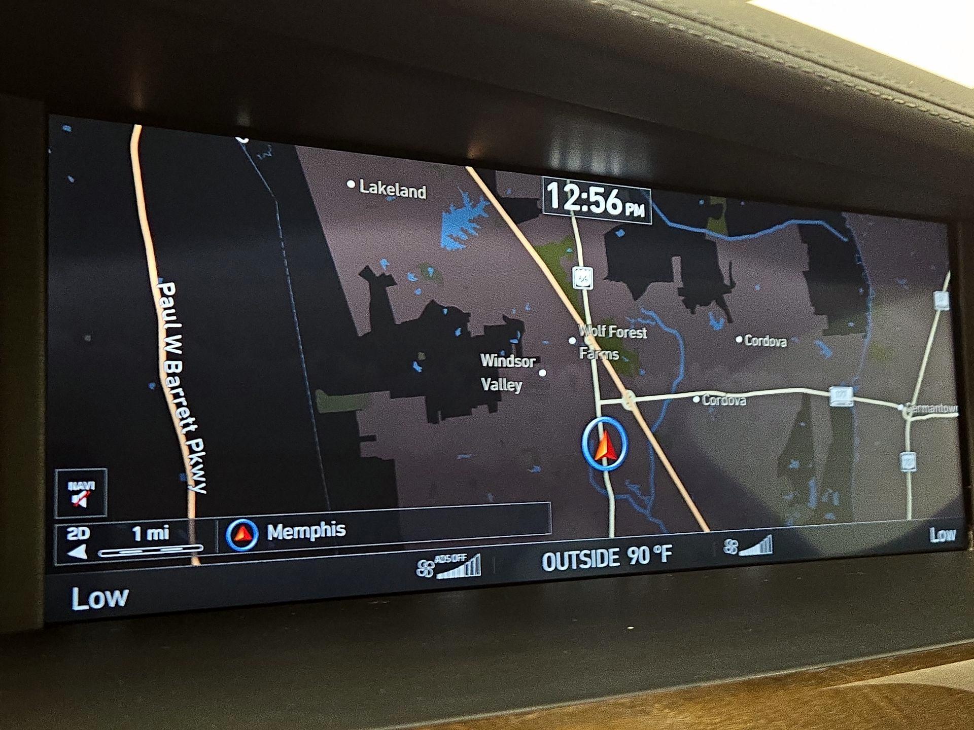 Thumbnail: 2017 Genesis G90 - 14