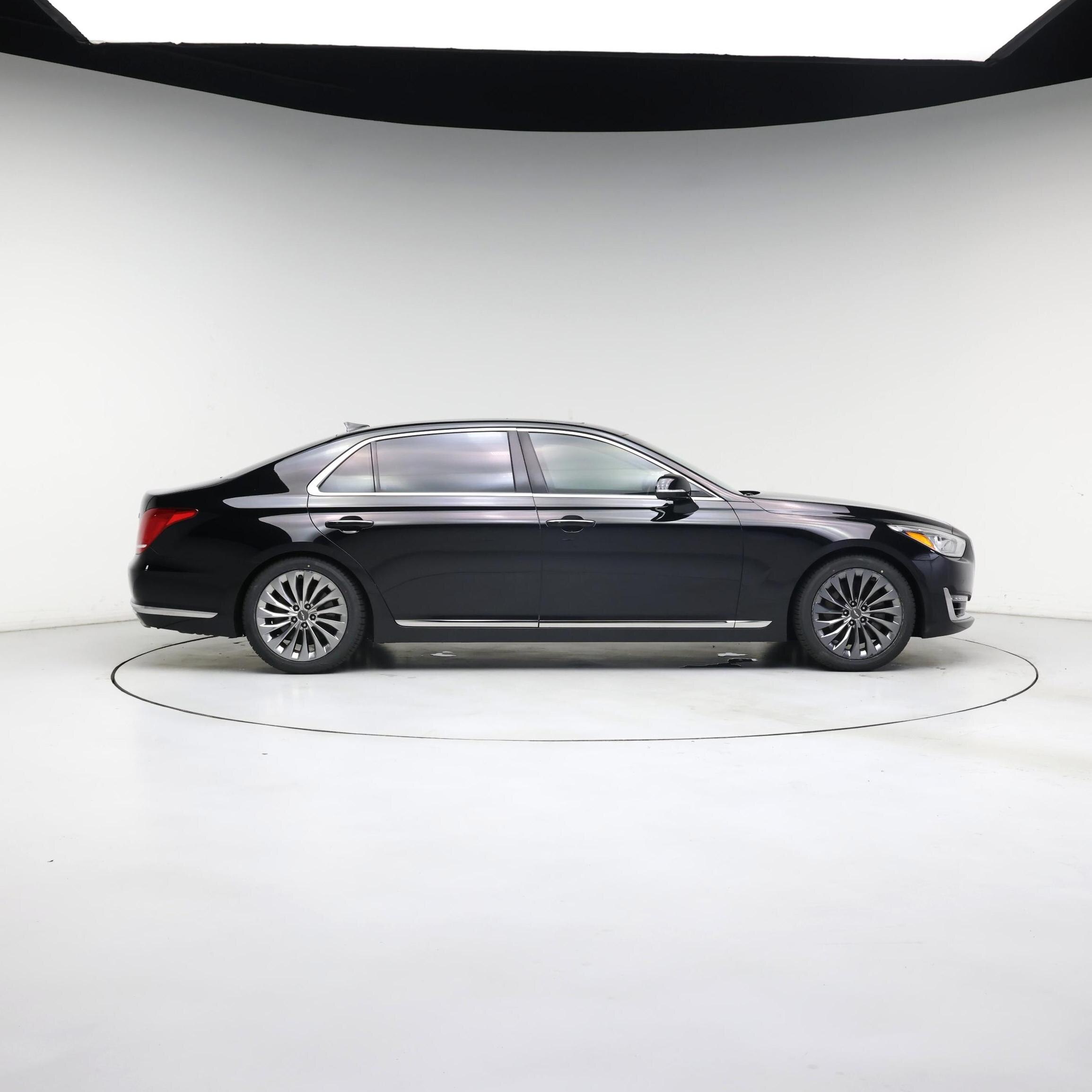 Thumbnail: 2017 Genesis G90 - 7