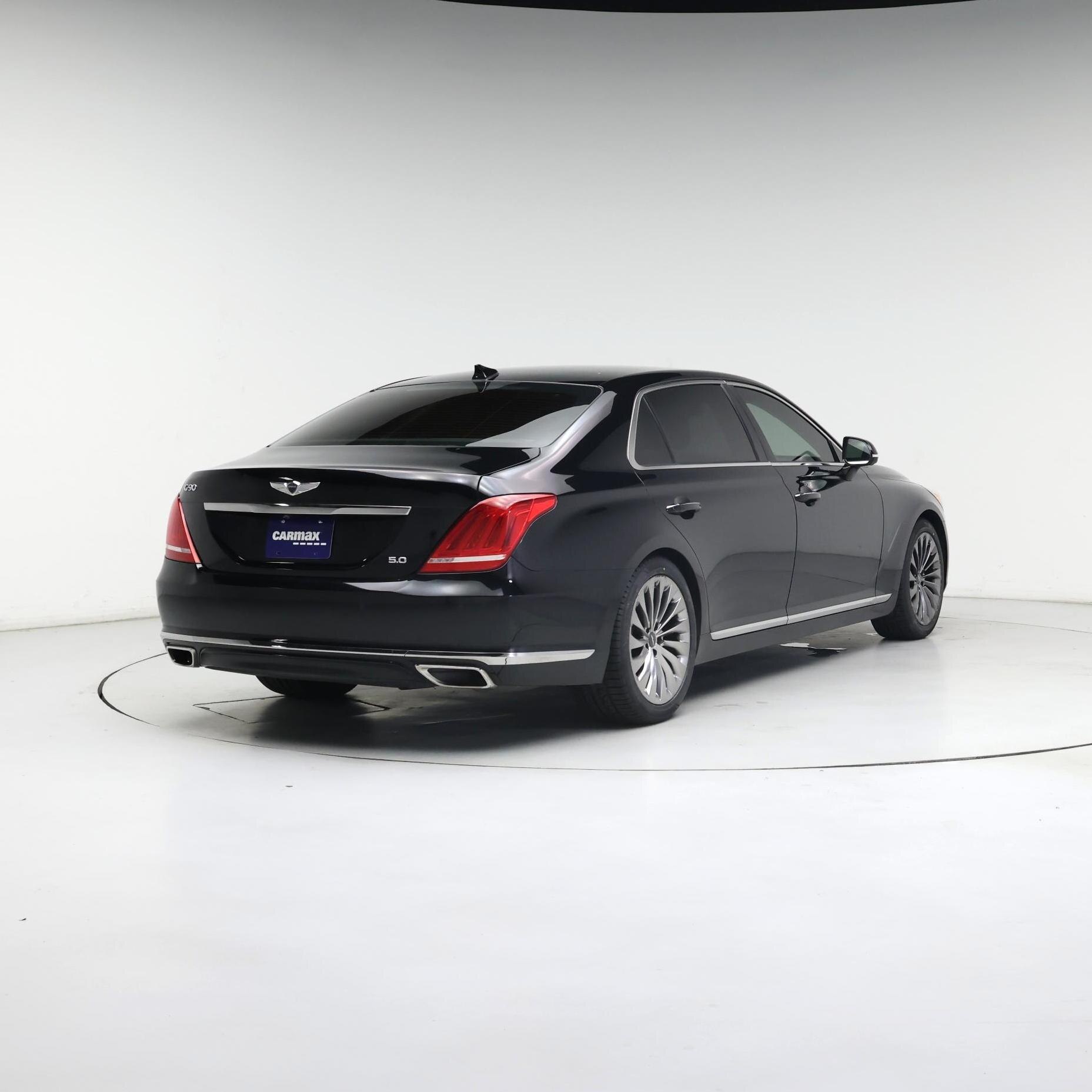 Thumbnail: 2017 Genesis G90 - 8