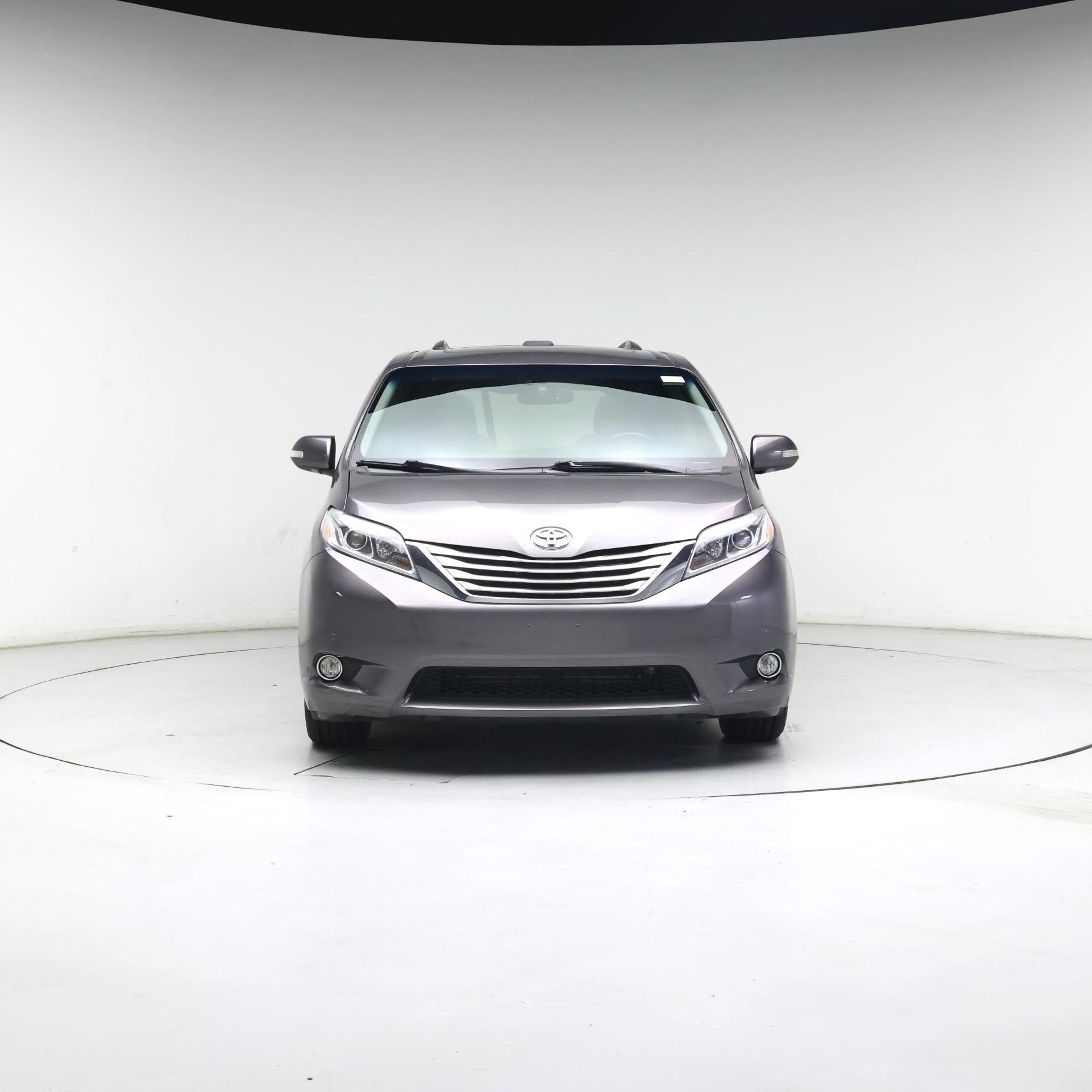 Thumbnail: 2017 Toyota Sienna - 5