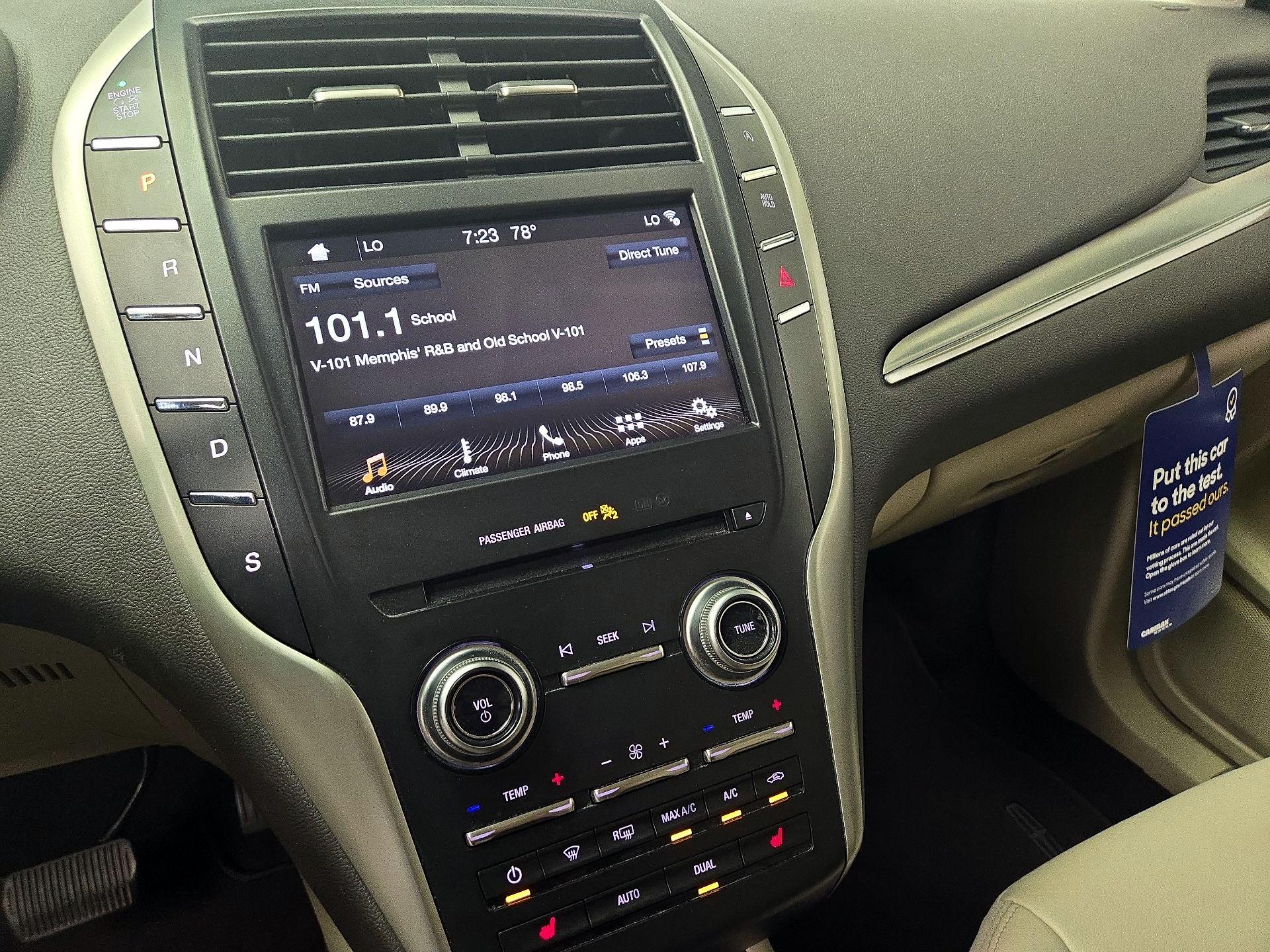 Thumbnail: 2019 Lincoln MKC - 16