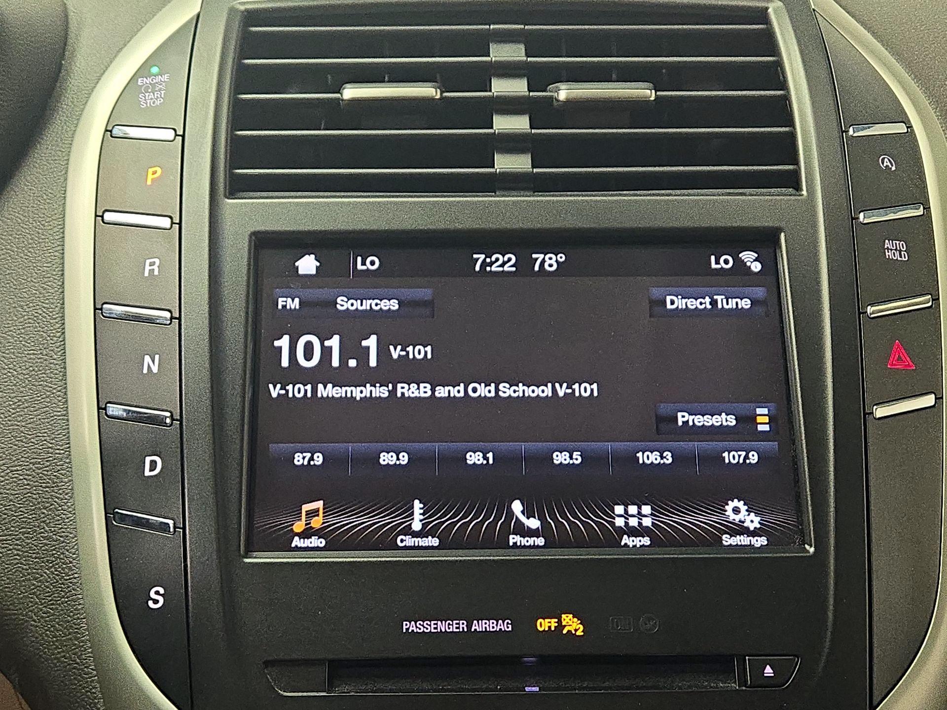 Thumbnail: 2019 Lincoln MKC - 17