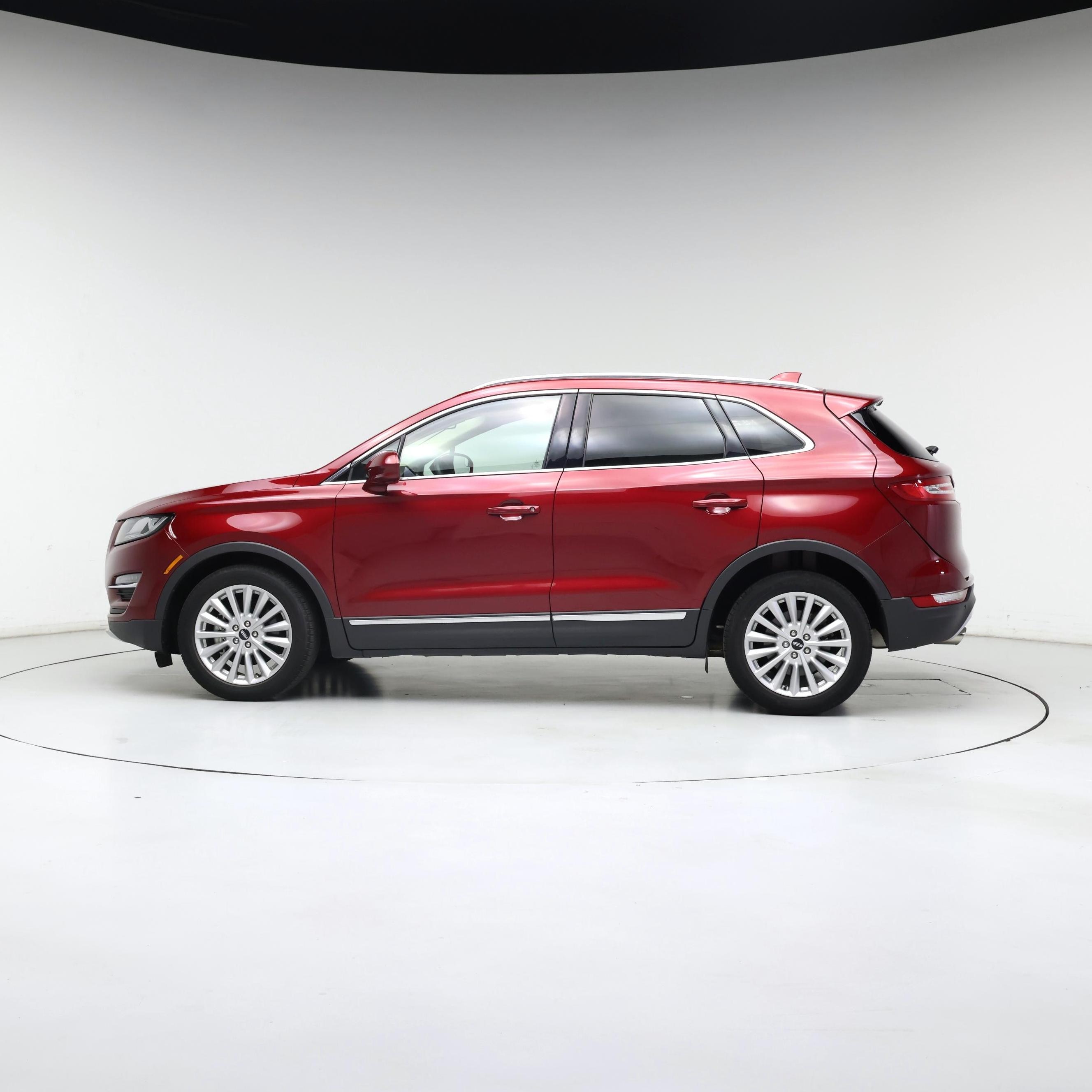 Thumbnail: 2019 Lincoln MKC - 3