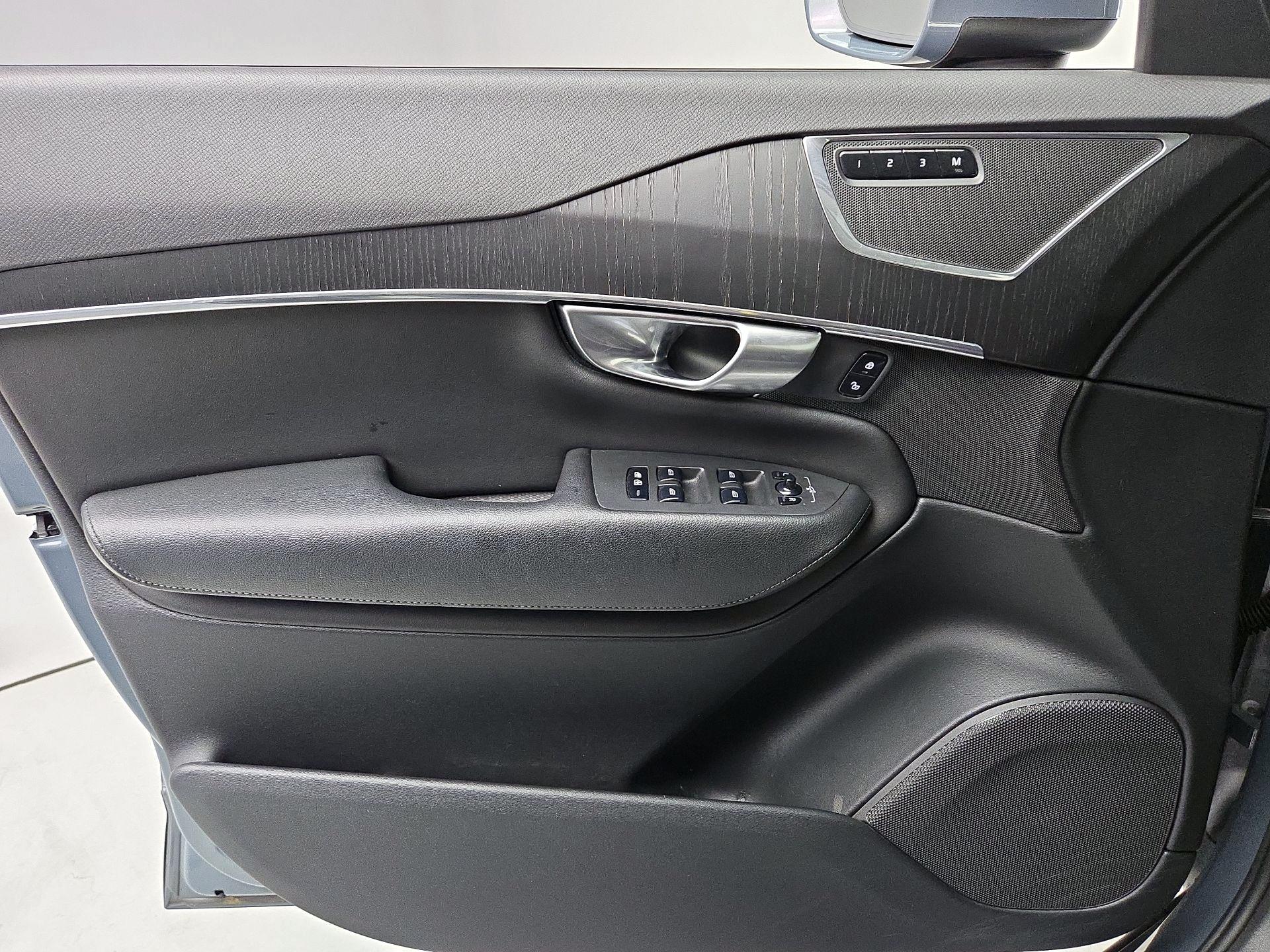 Thumbnail: 2020 Volvo XC90 - 12