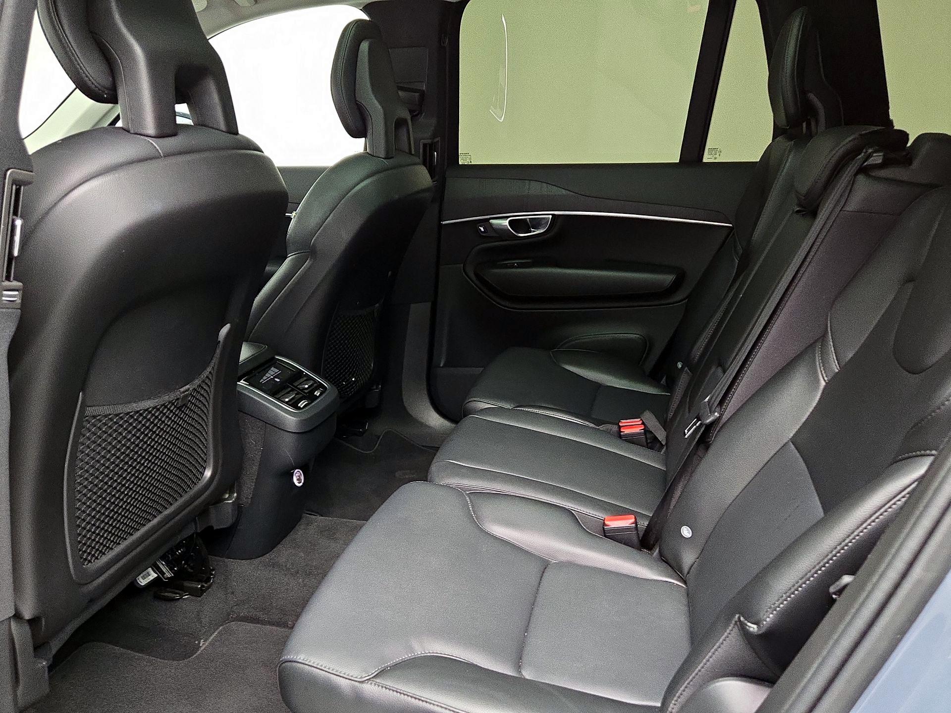 Thumbnail: 2020 Volvo XC90 - 20