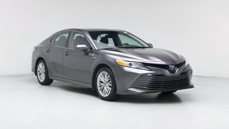 2020 Toyota Camry XLE Hero Image