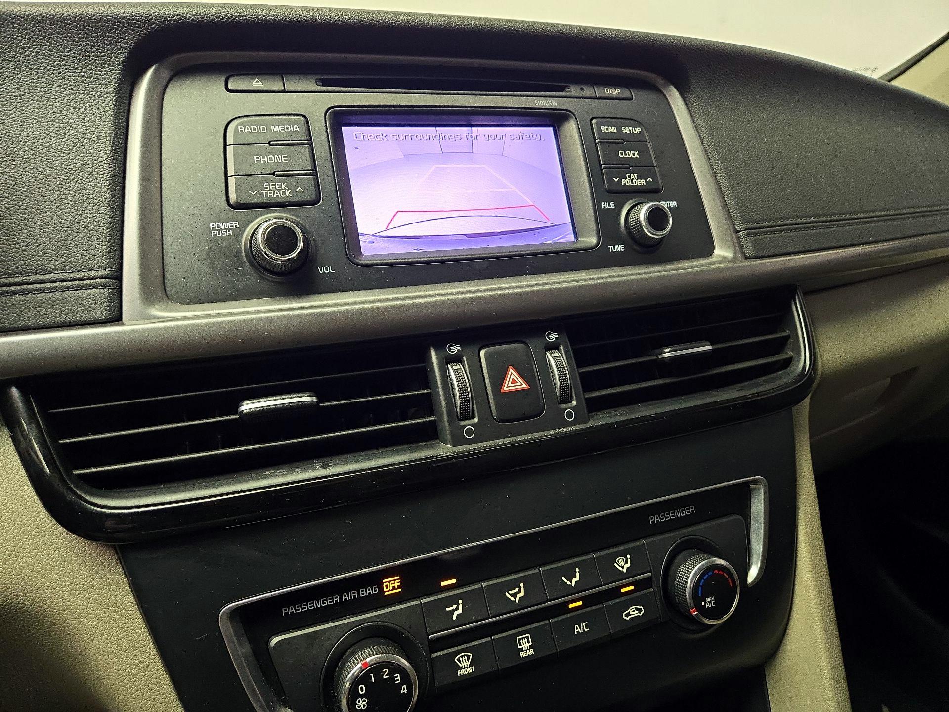 Thumbnail: 2016 Kia Optima - 14