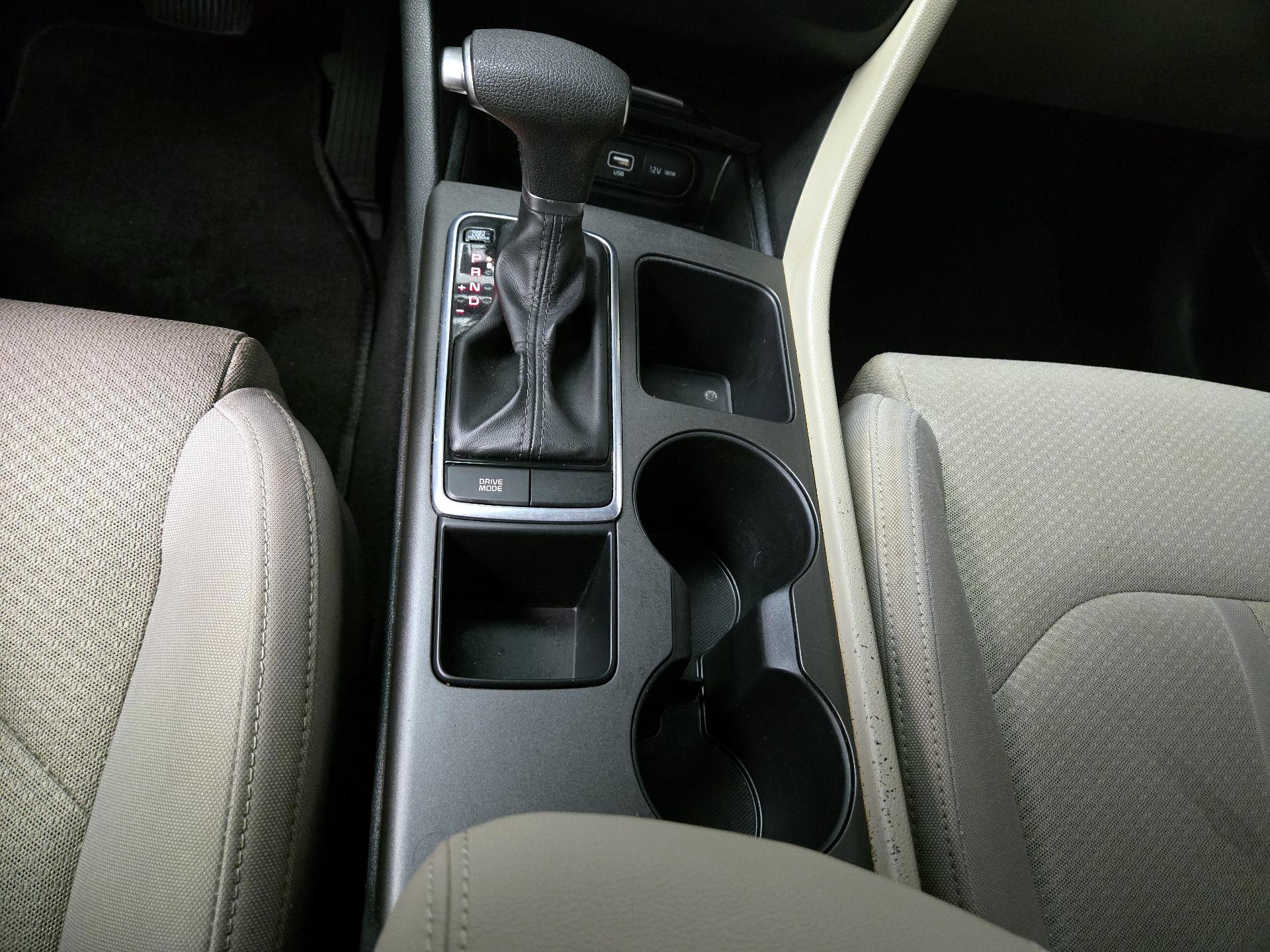 Thumbnail: 2016 Kia Optima - 17